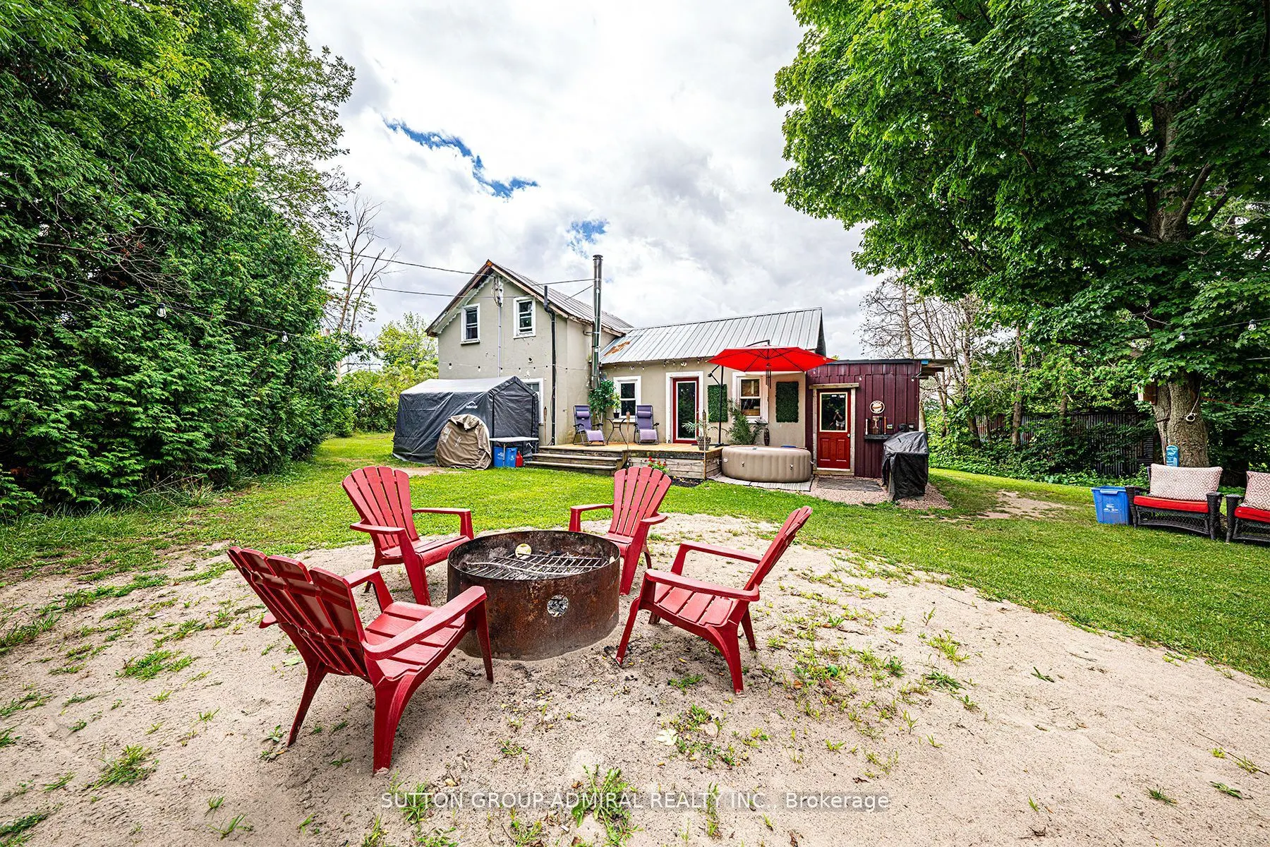 1662 Penley Road