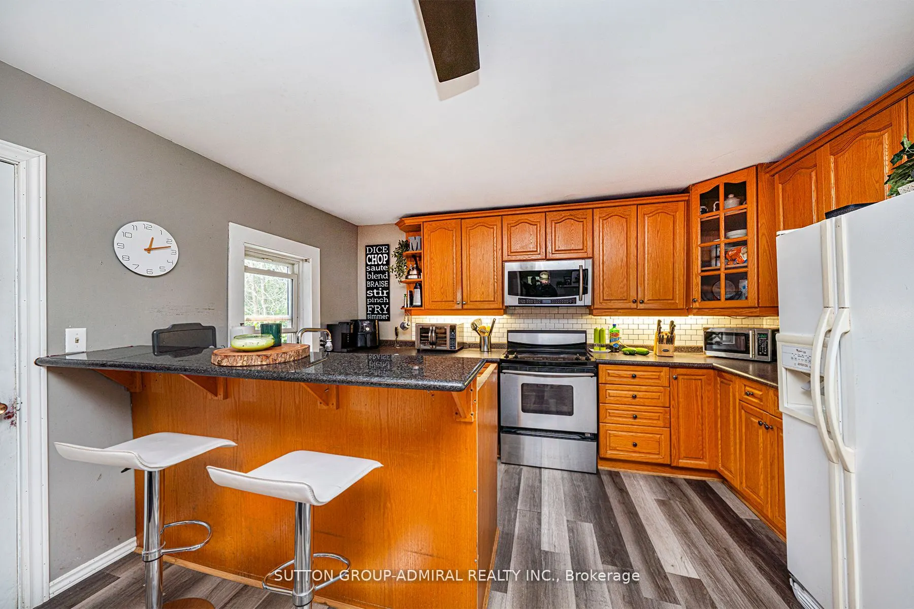 1662 Penley Road