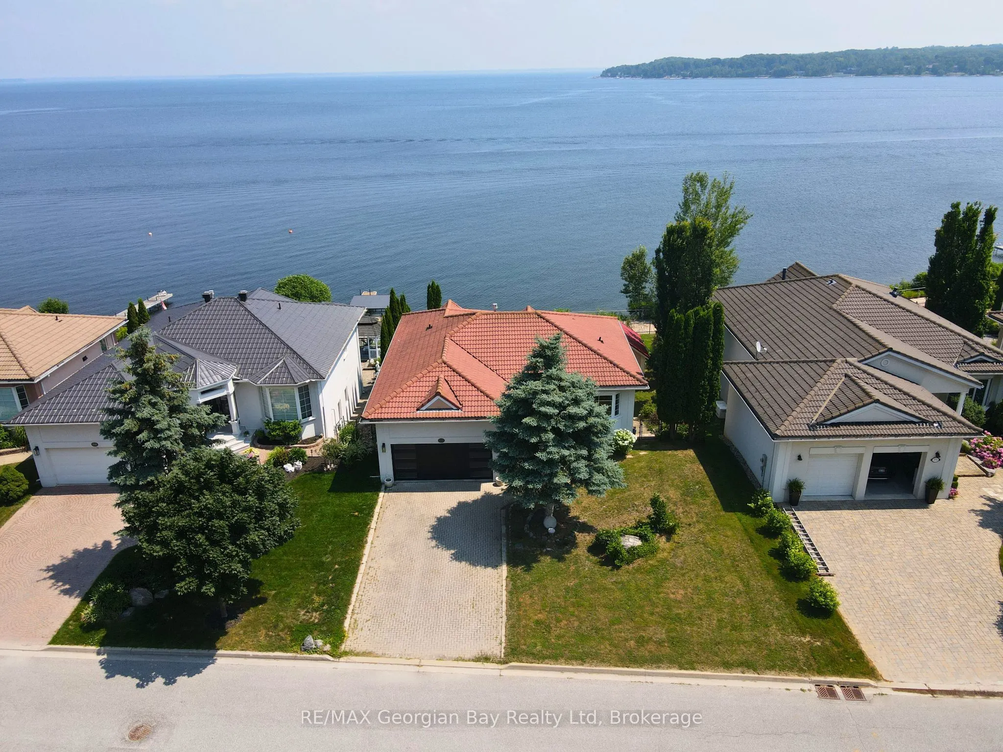 369 Aberdeen Boulevard