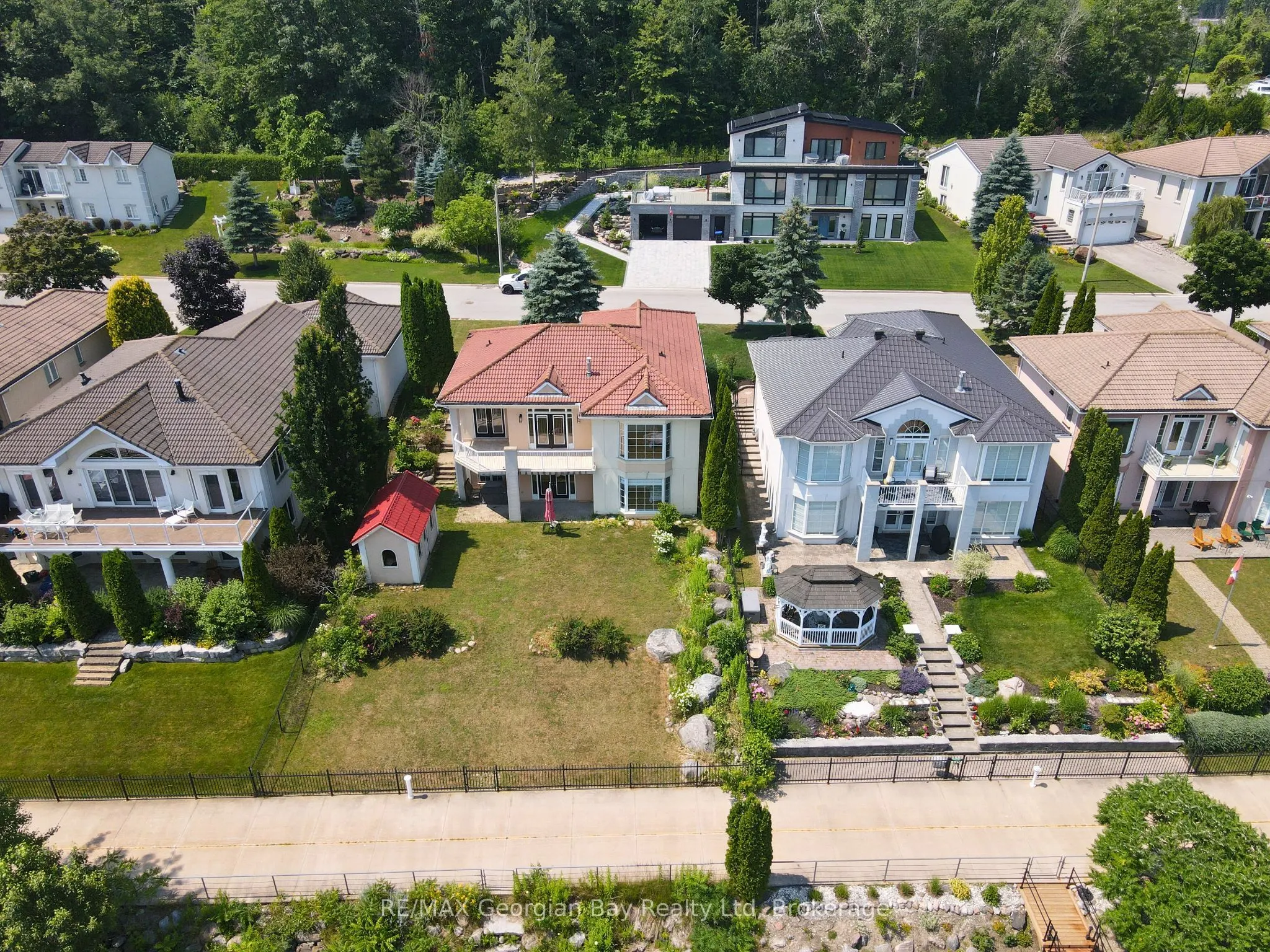 369 Aberdeen Boulevard