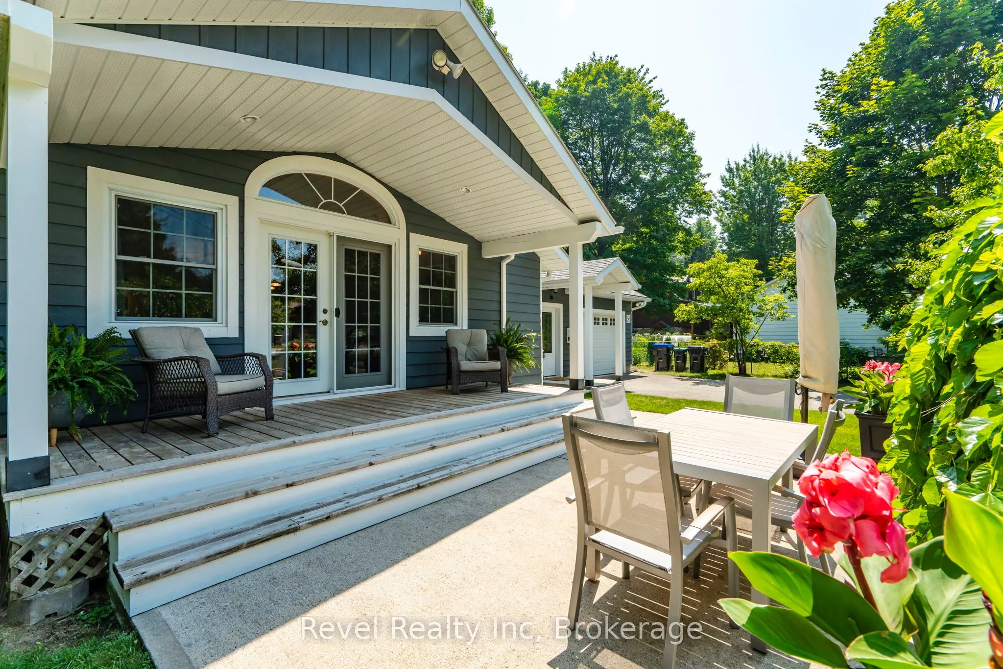 33 Belcourt Crescent
