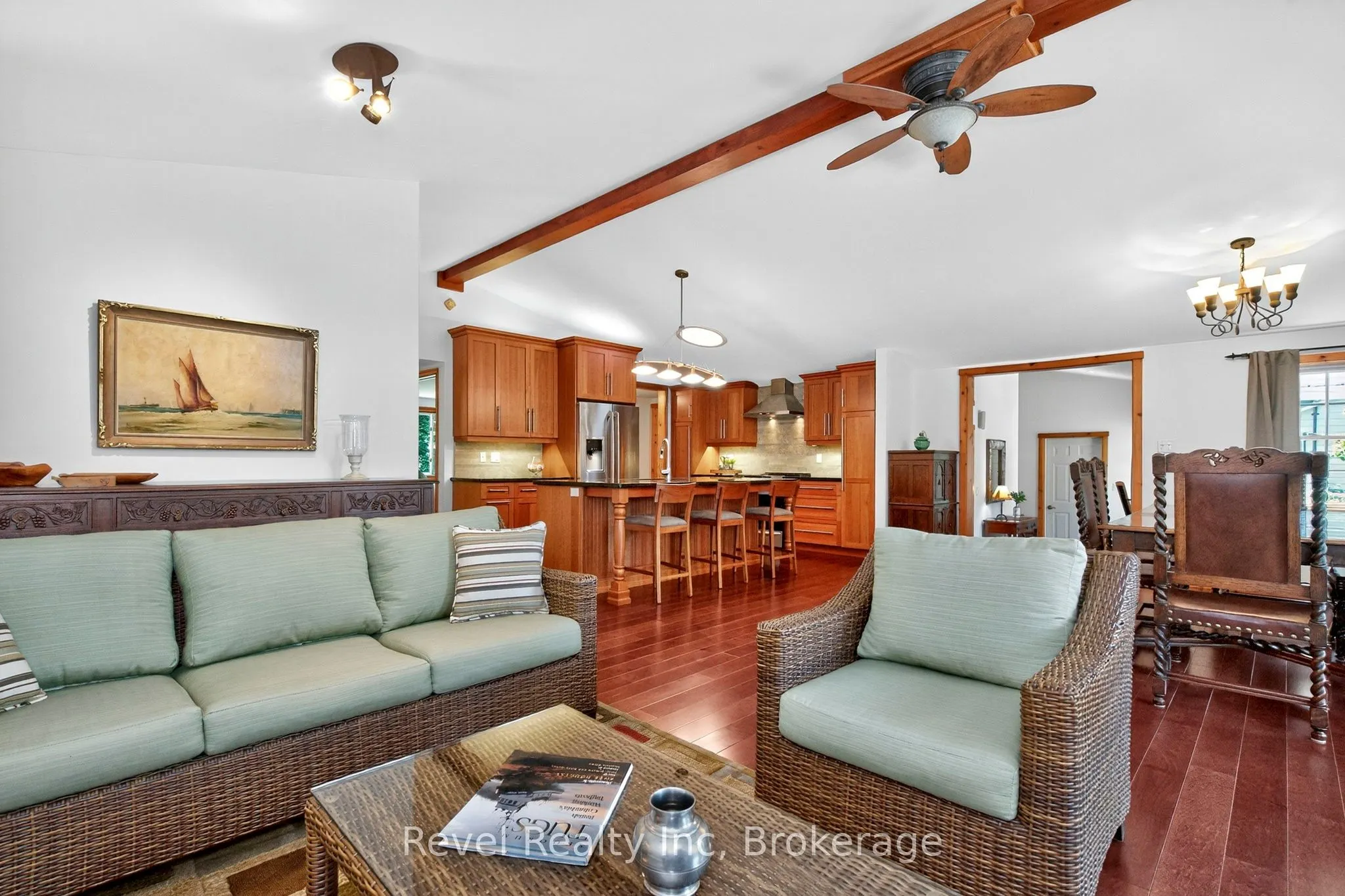 33 Belcourt Crescent