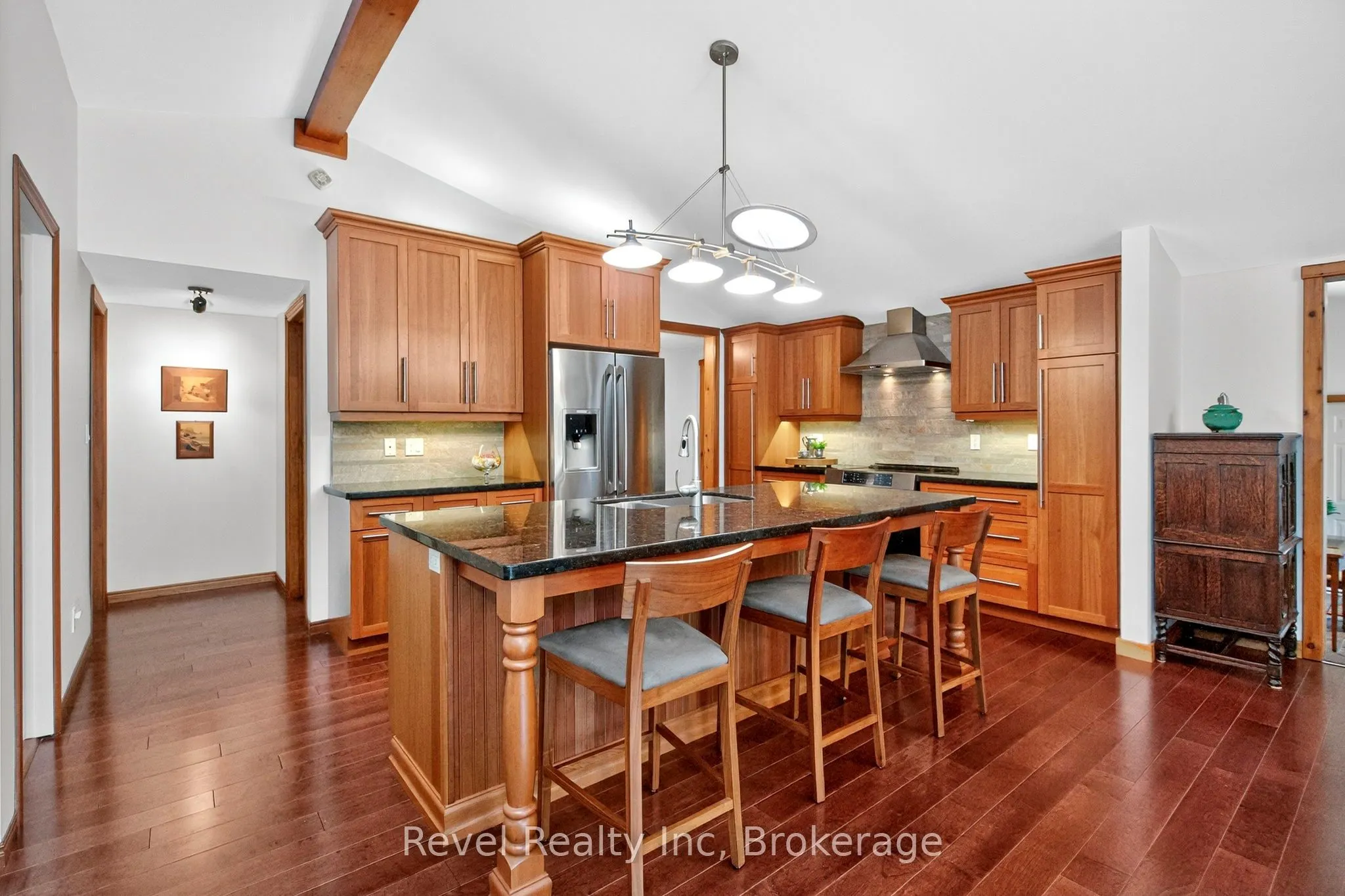 33 Belcourt Crescent