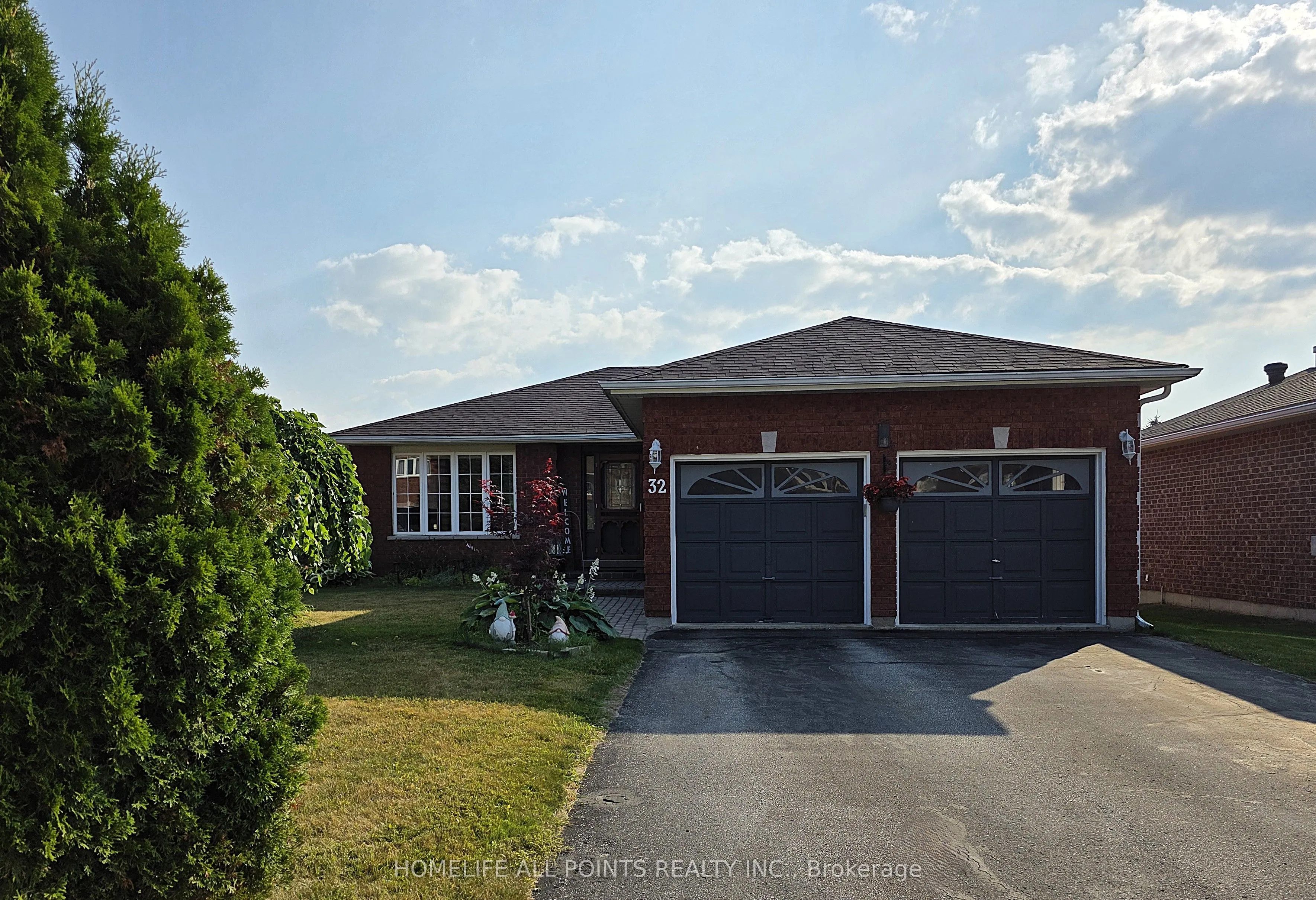 32 CARTER Crescent