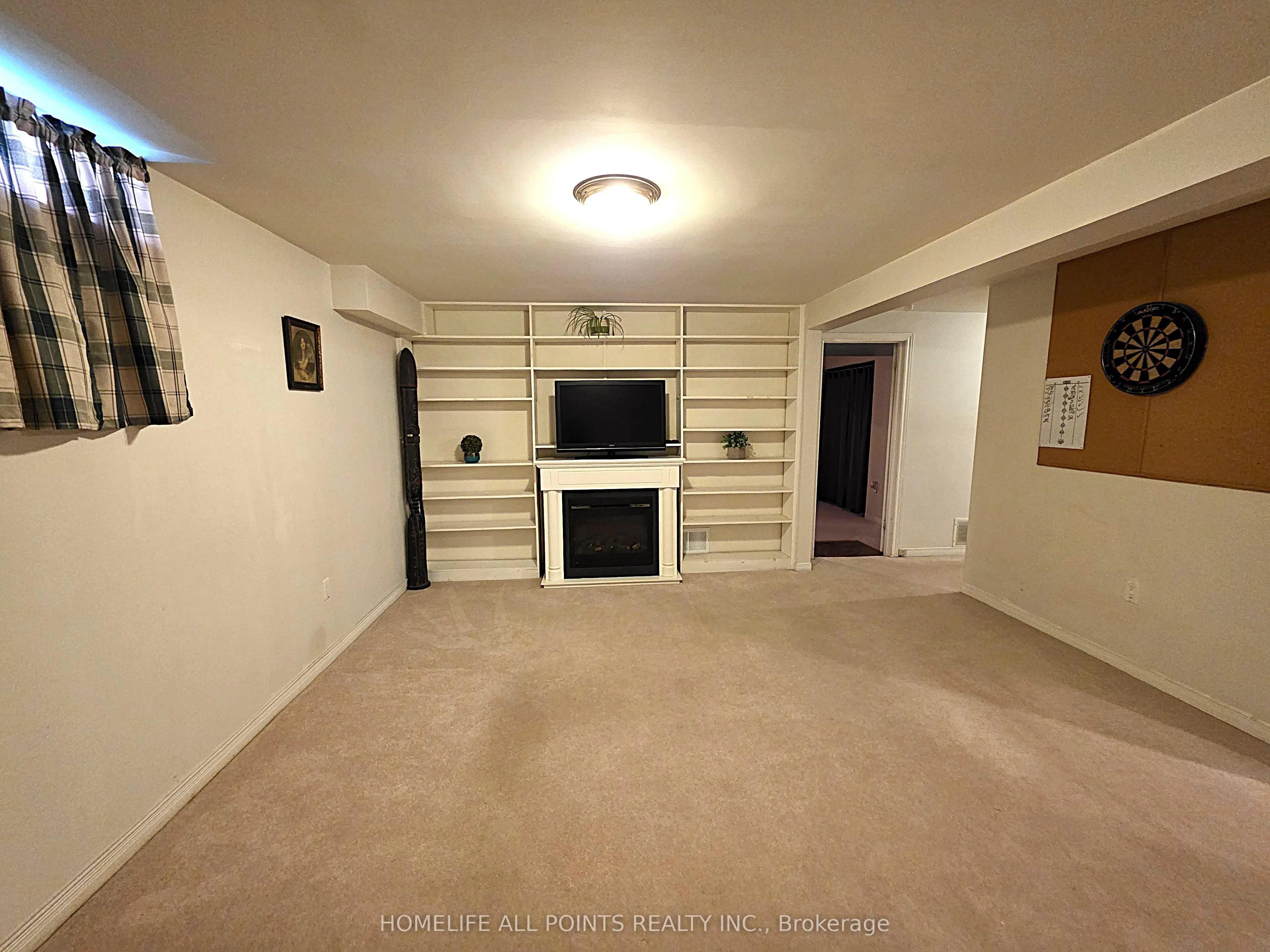 32 CARTER Crescent
