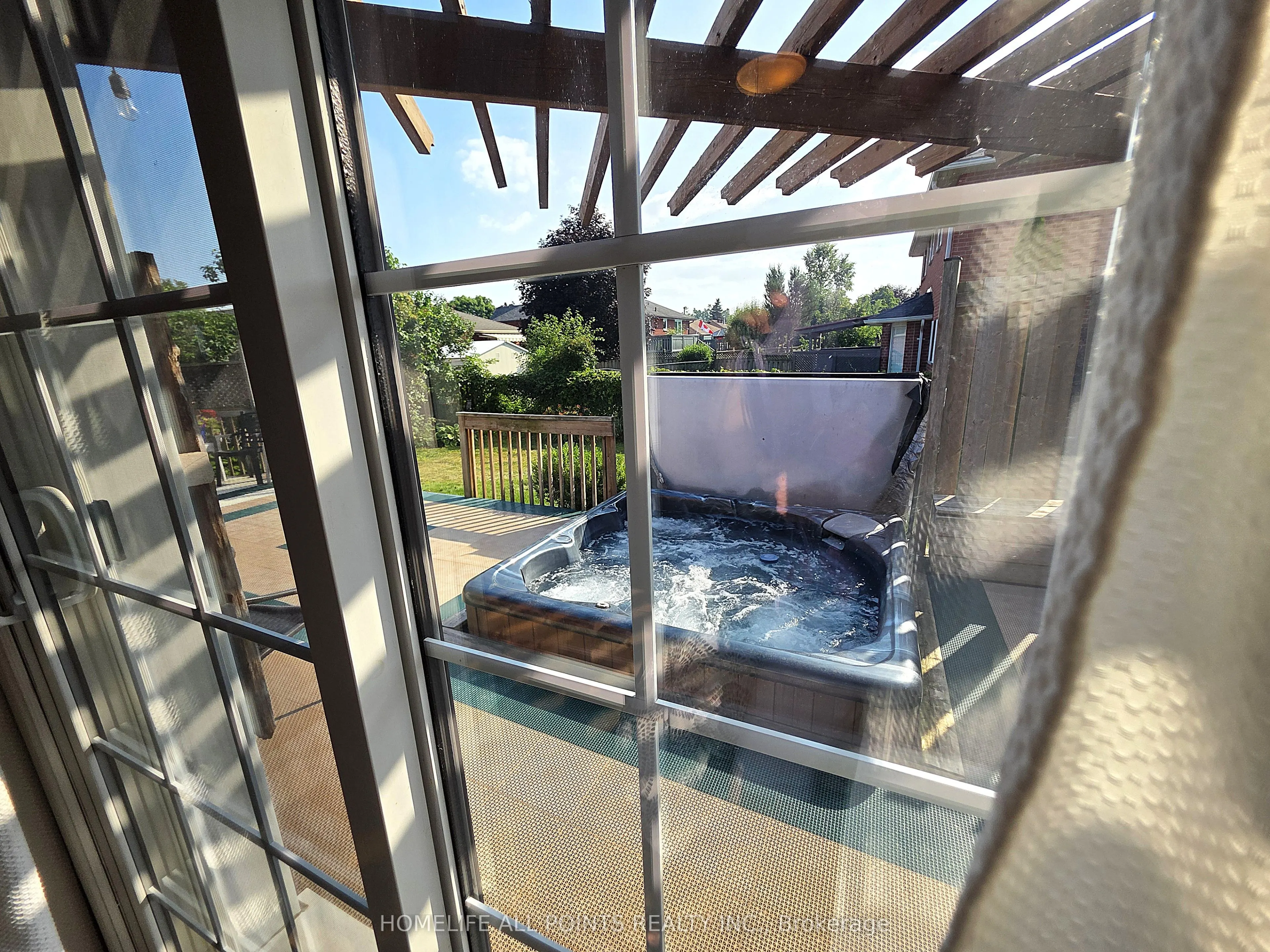 32 CARTER Crescent