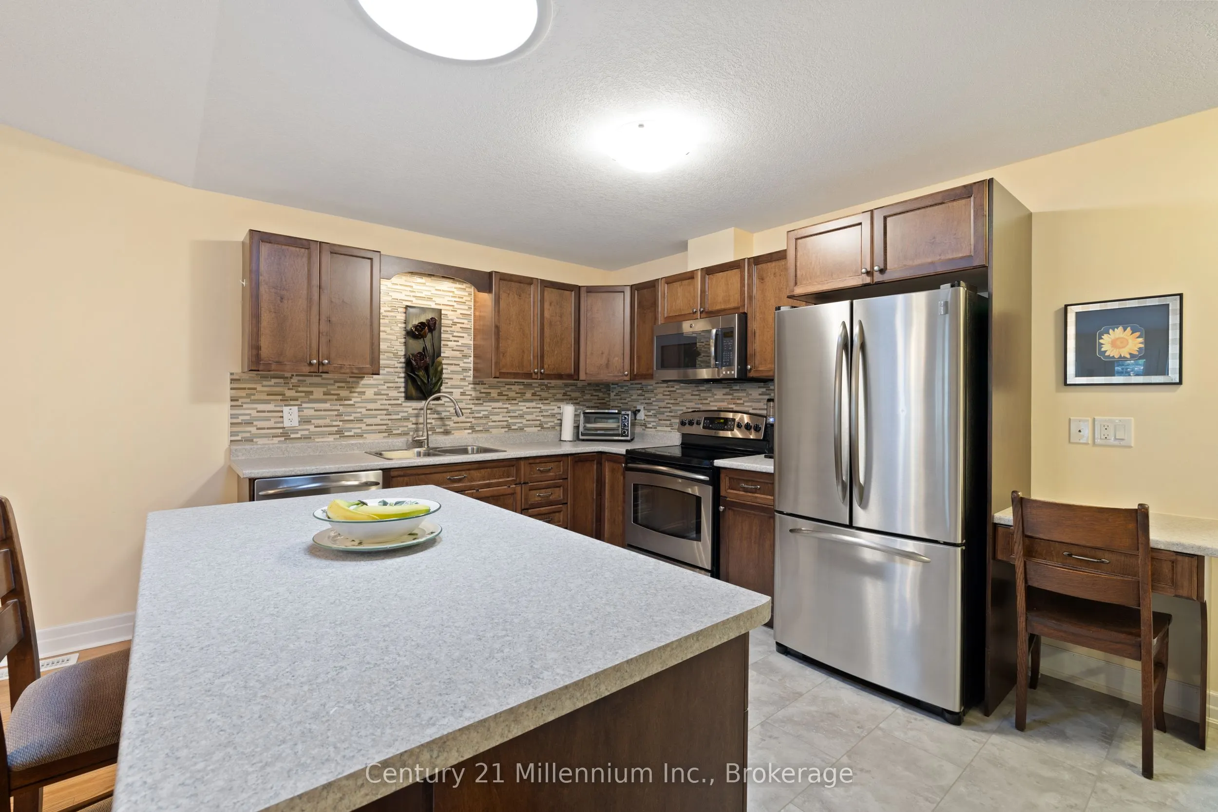 9 Garden Grove Crescent