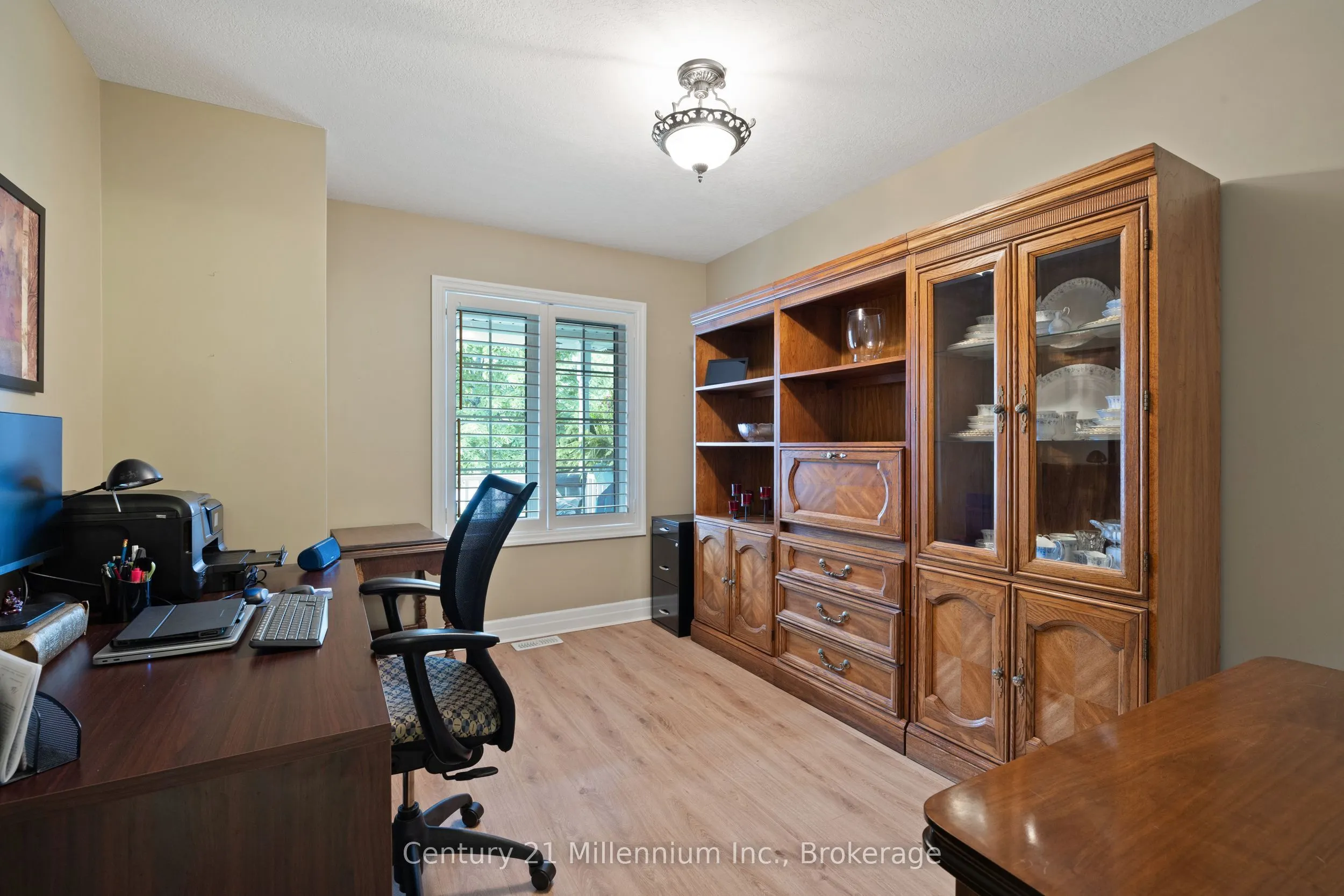 9 Garden Grove Crescent