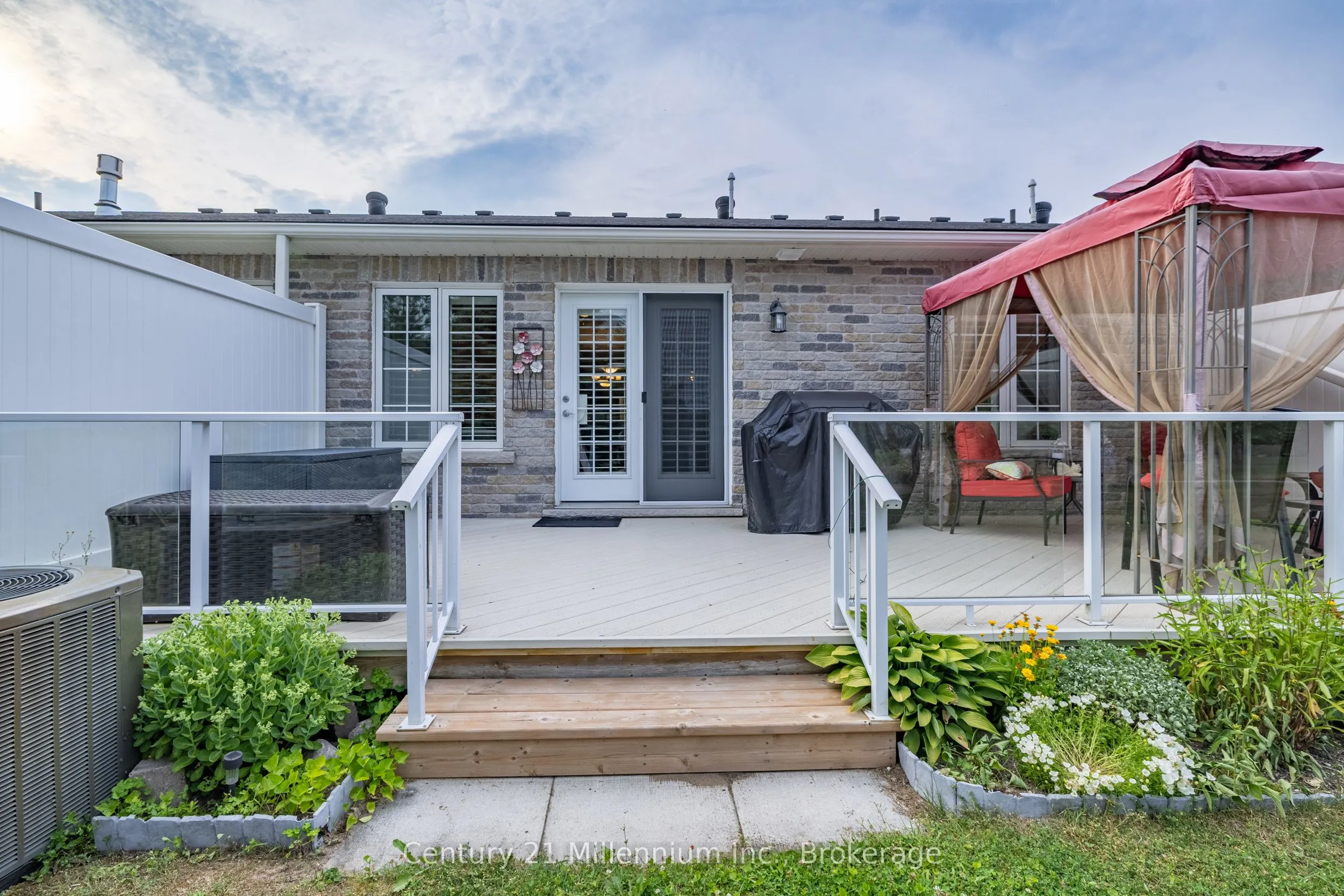 9 Garden Grove Crescent