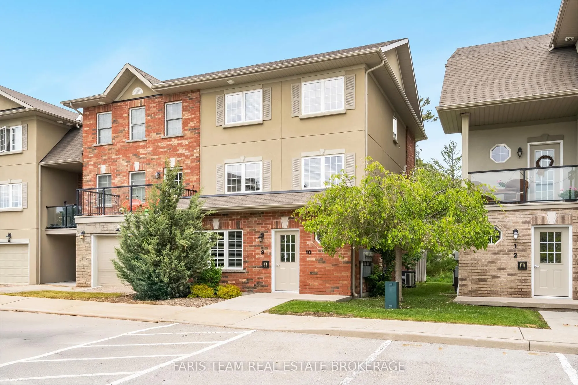 57 Ferndale Drive S #9