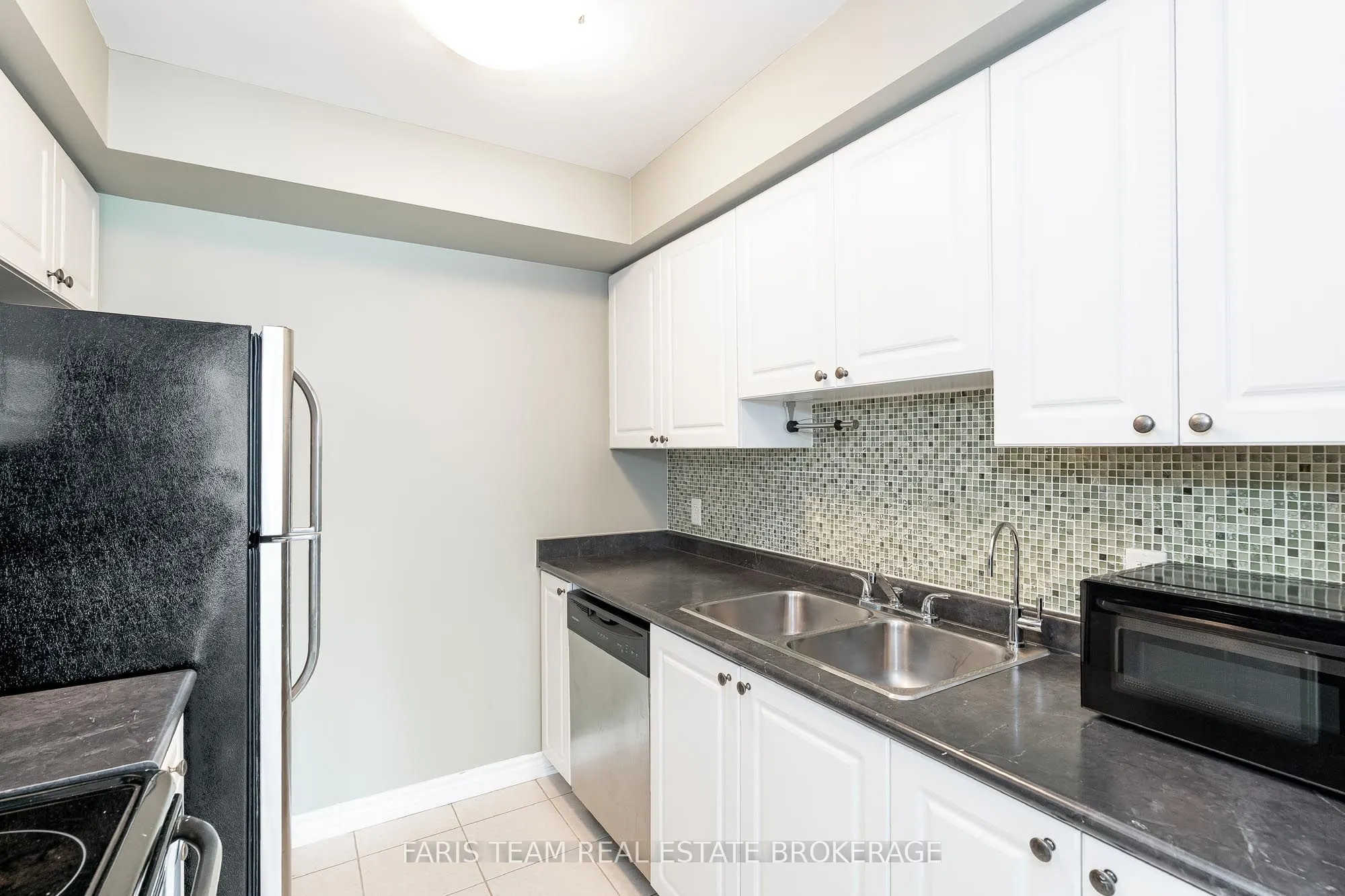 57 Ferndale Drive S #9