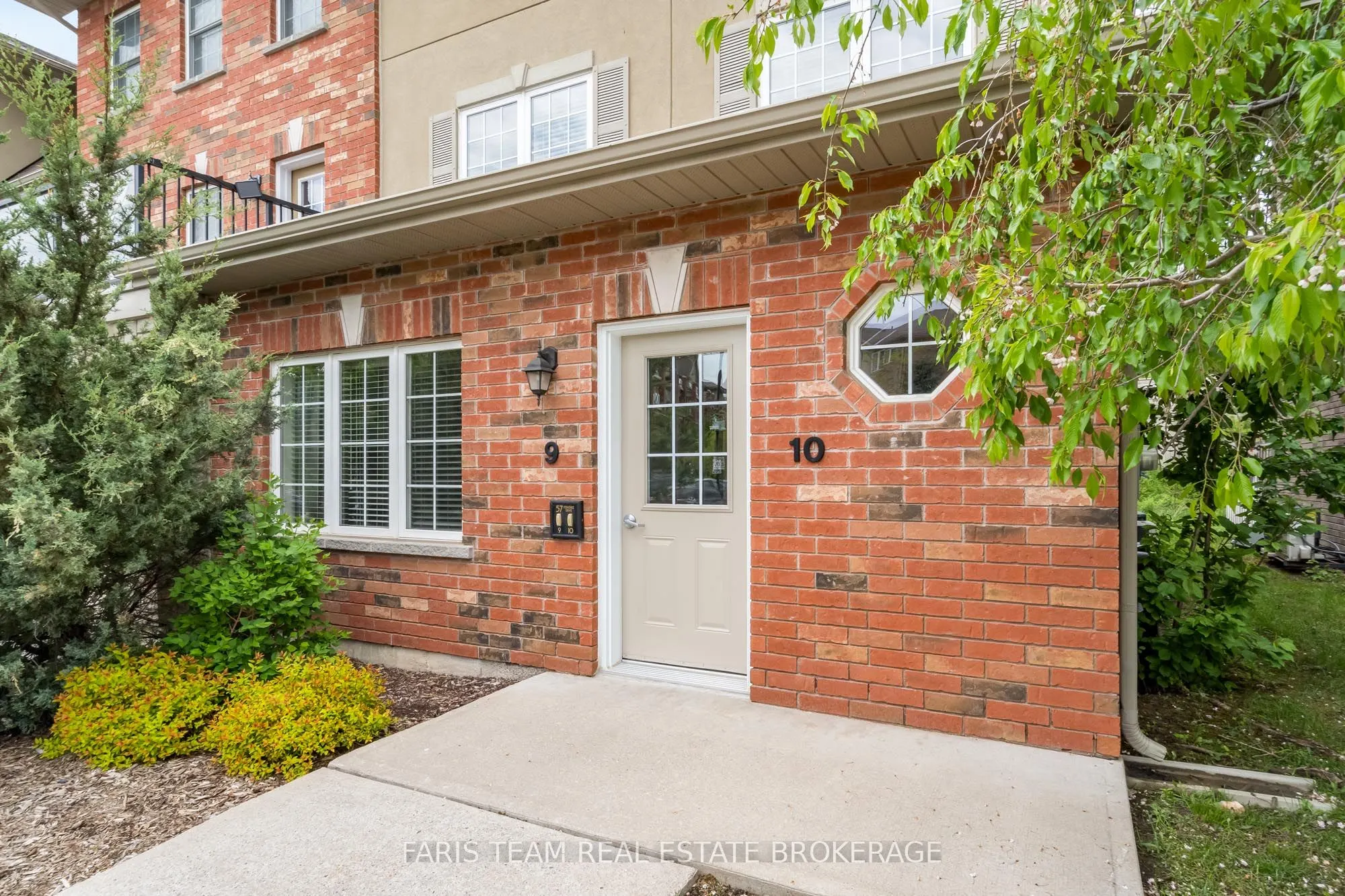 57 Ferndale Drive S #9
