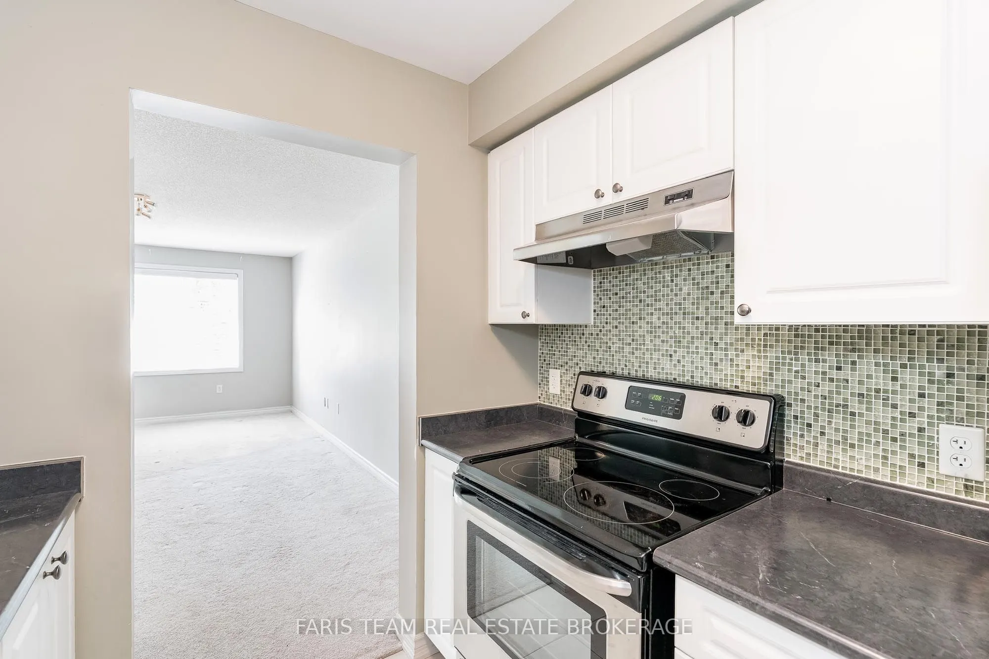 57 Ferndale Drive S #9