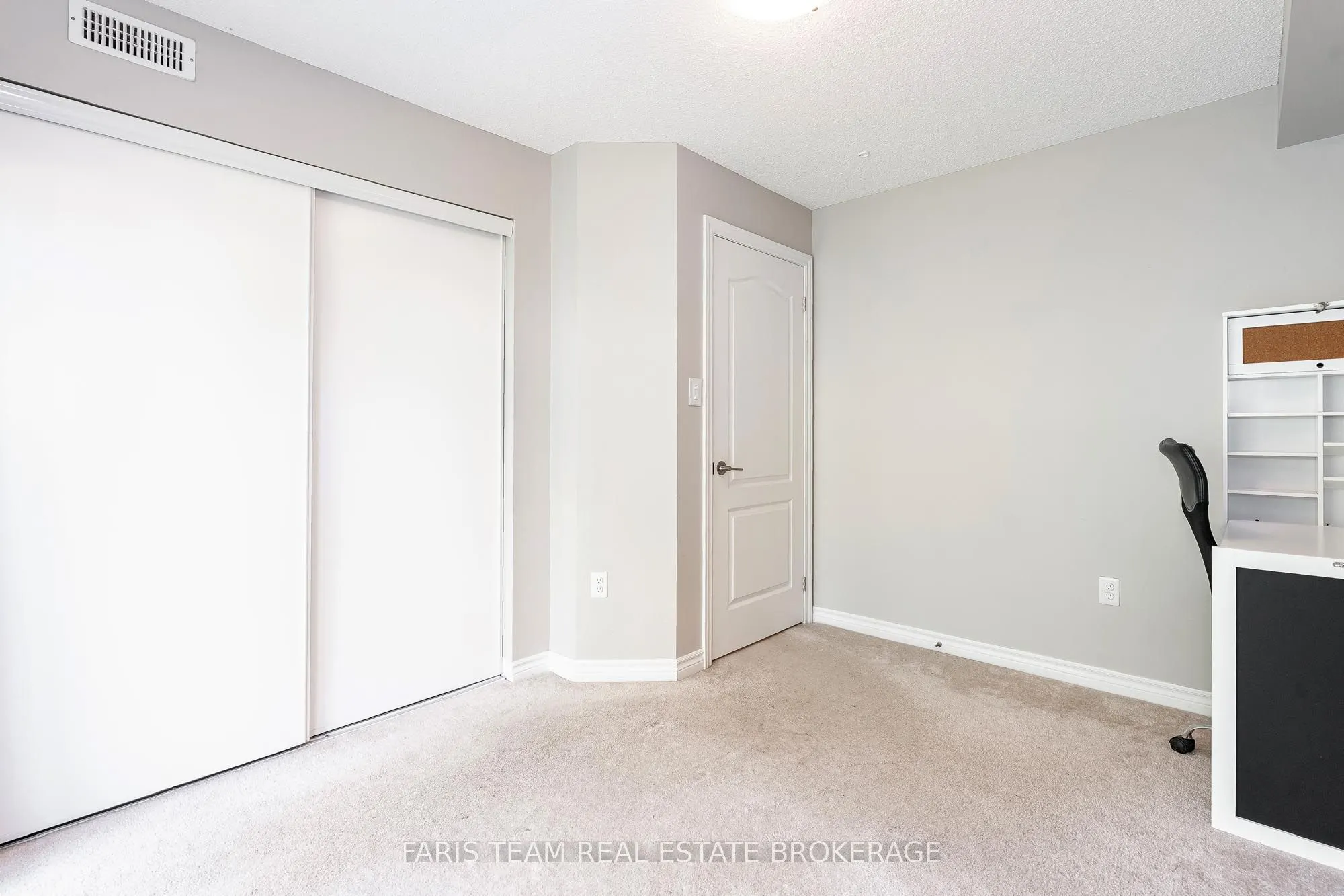 57 Ferndale Drive S #9