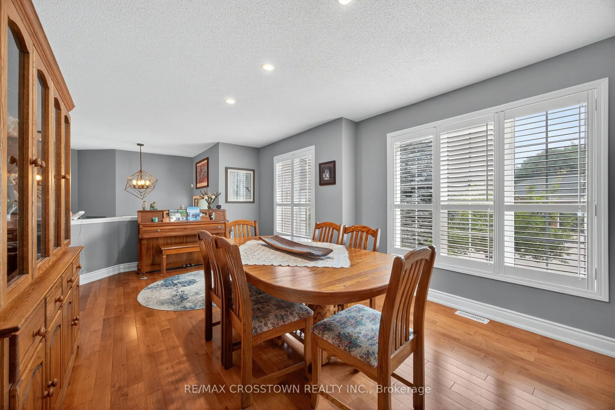 11 NORTHWOOD Drive