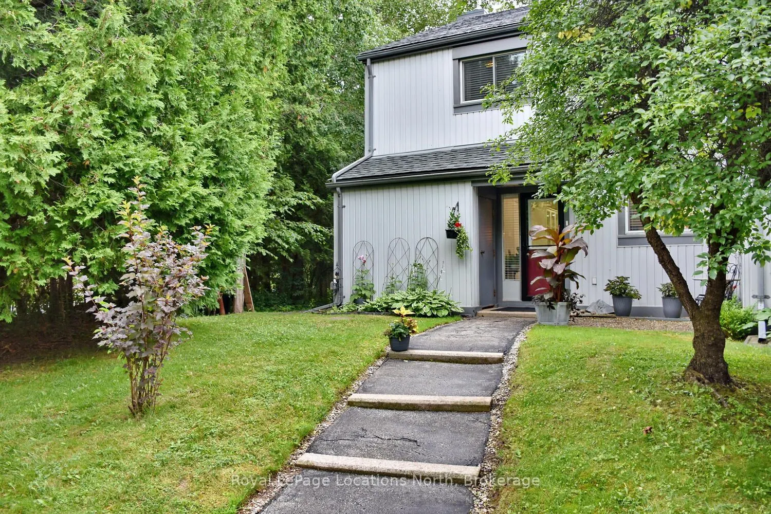 12 Dawson Drive, #401