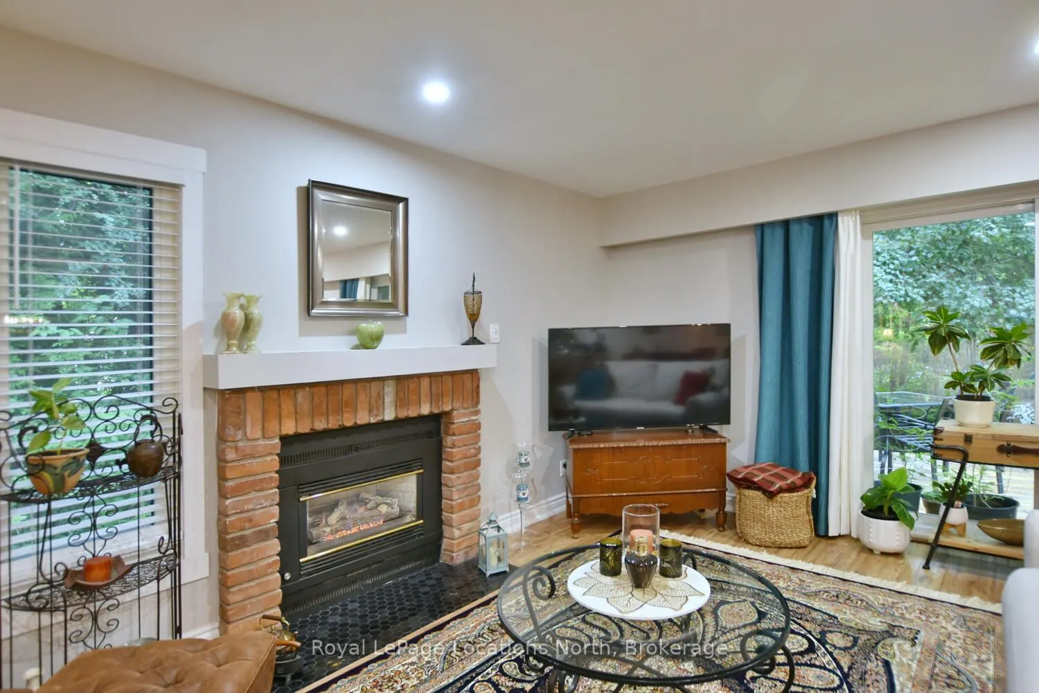 12 Dawson Drive, #401