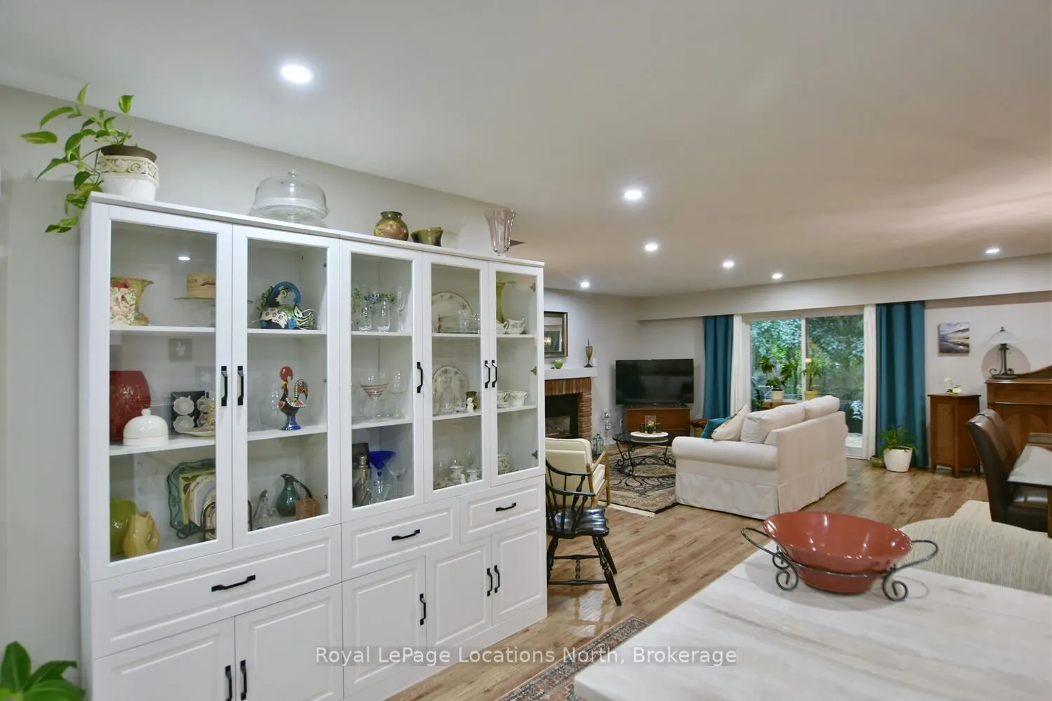 12 Dawson Drive, #401