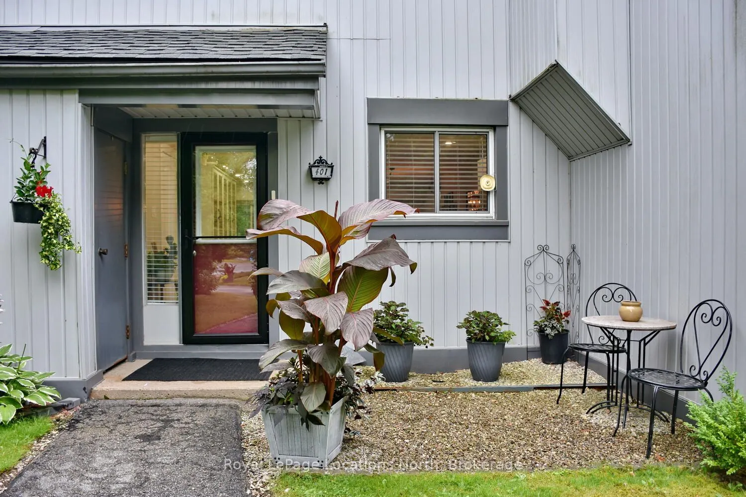 12 Dawson Drive, #401