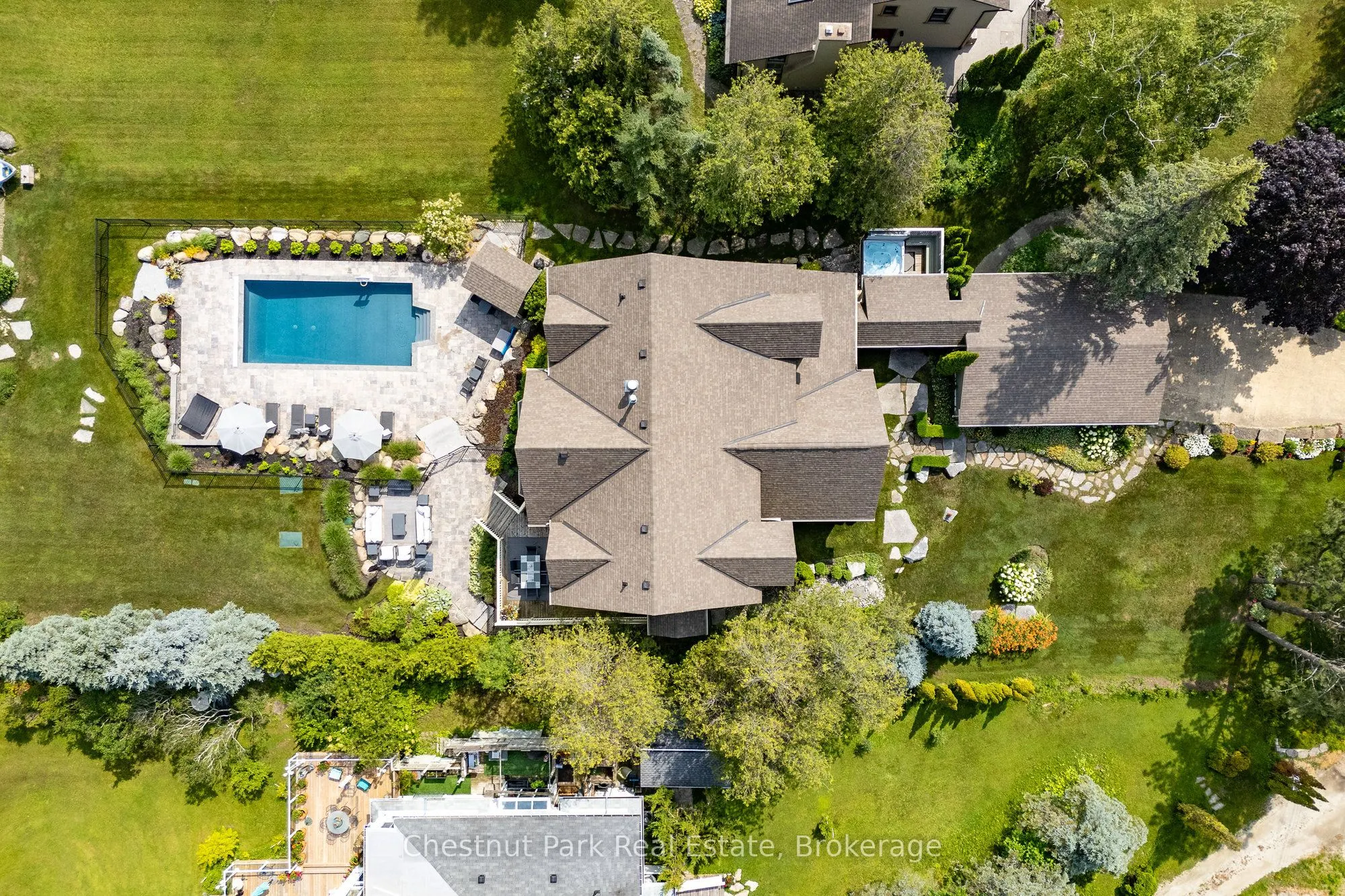 176 Bartlett Boulevard
