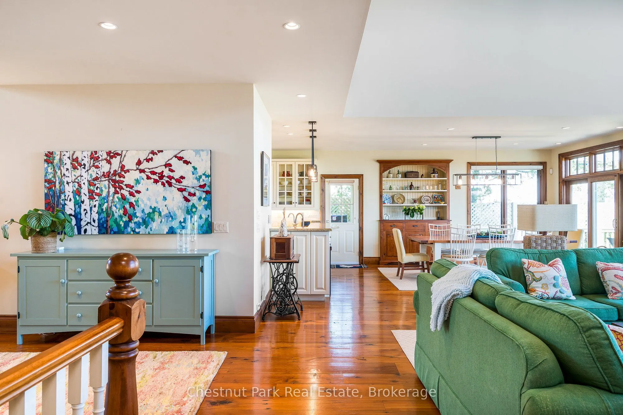 176 Bartlett Boulevard