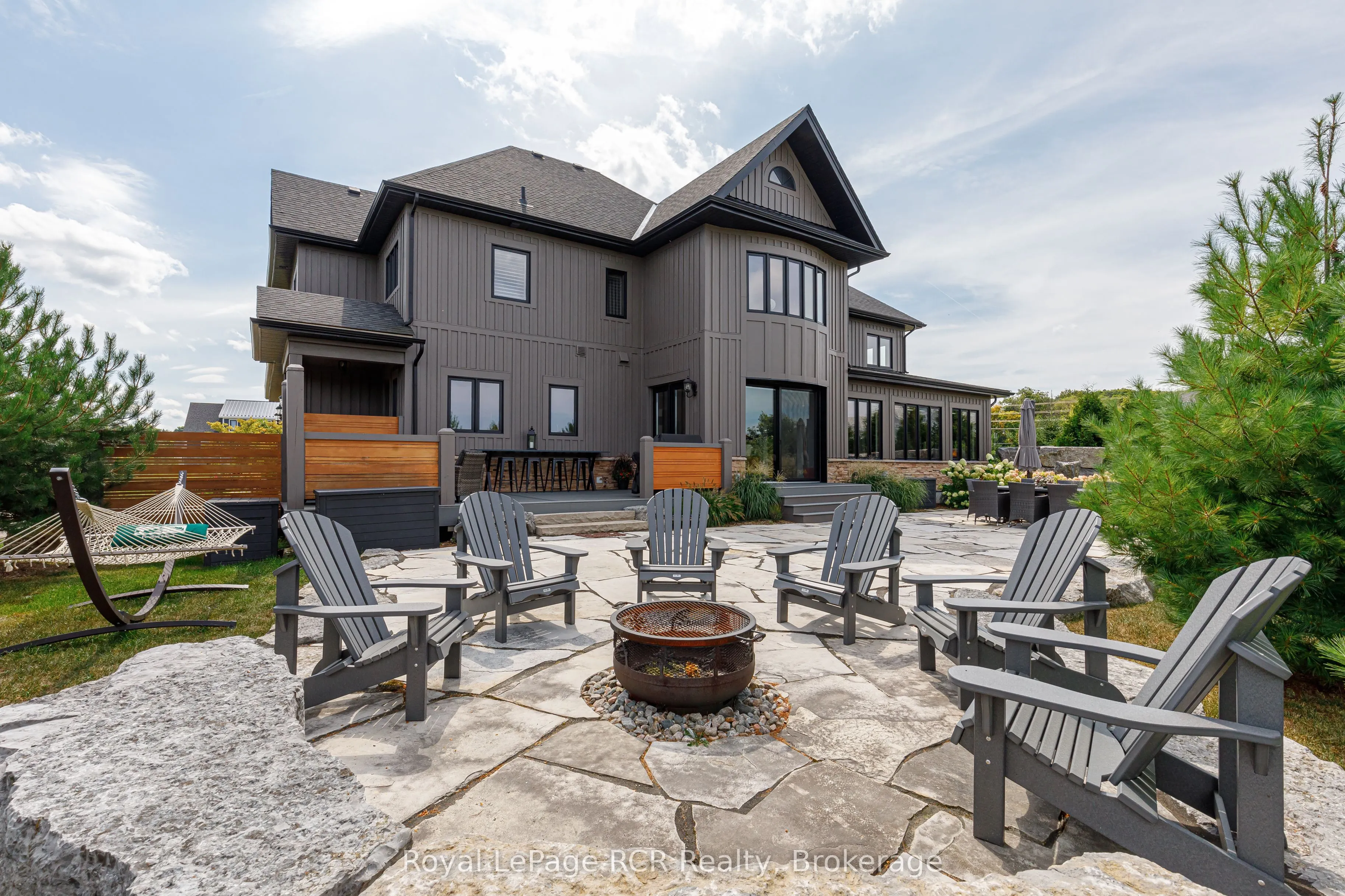 4 Meadowlark Way