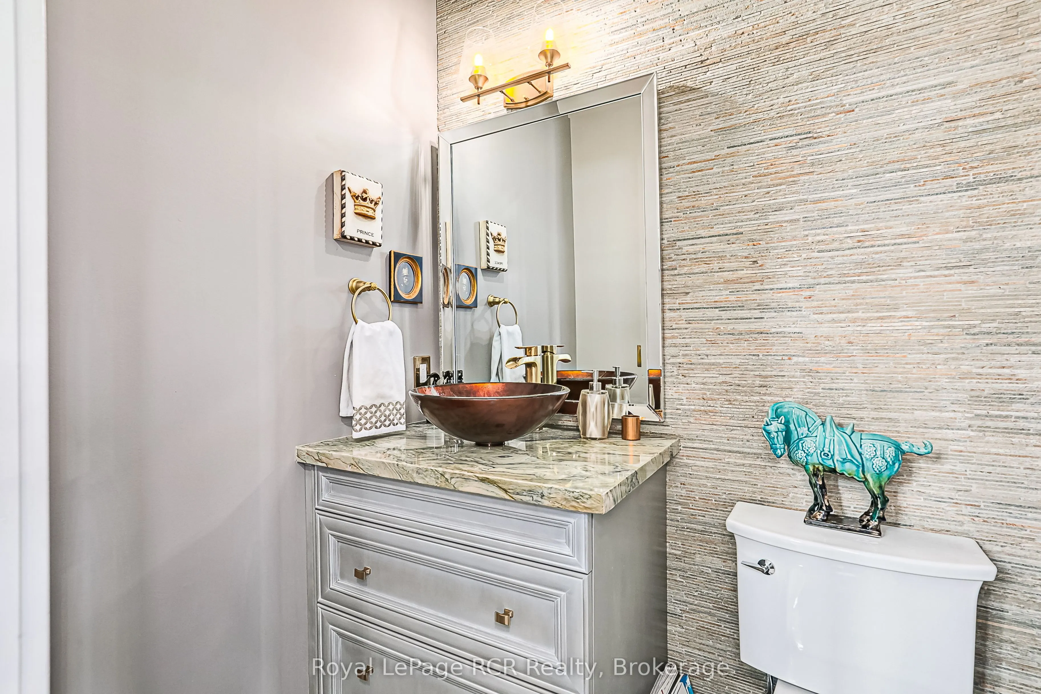 4 Meadowlark Way