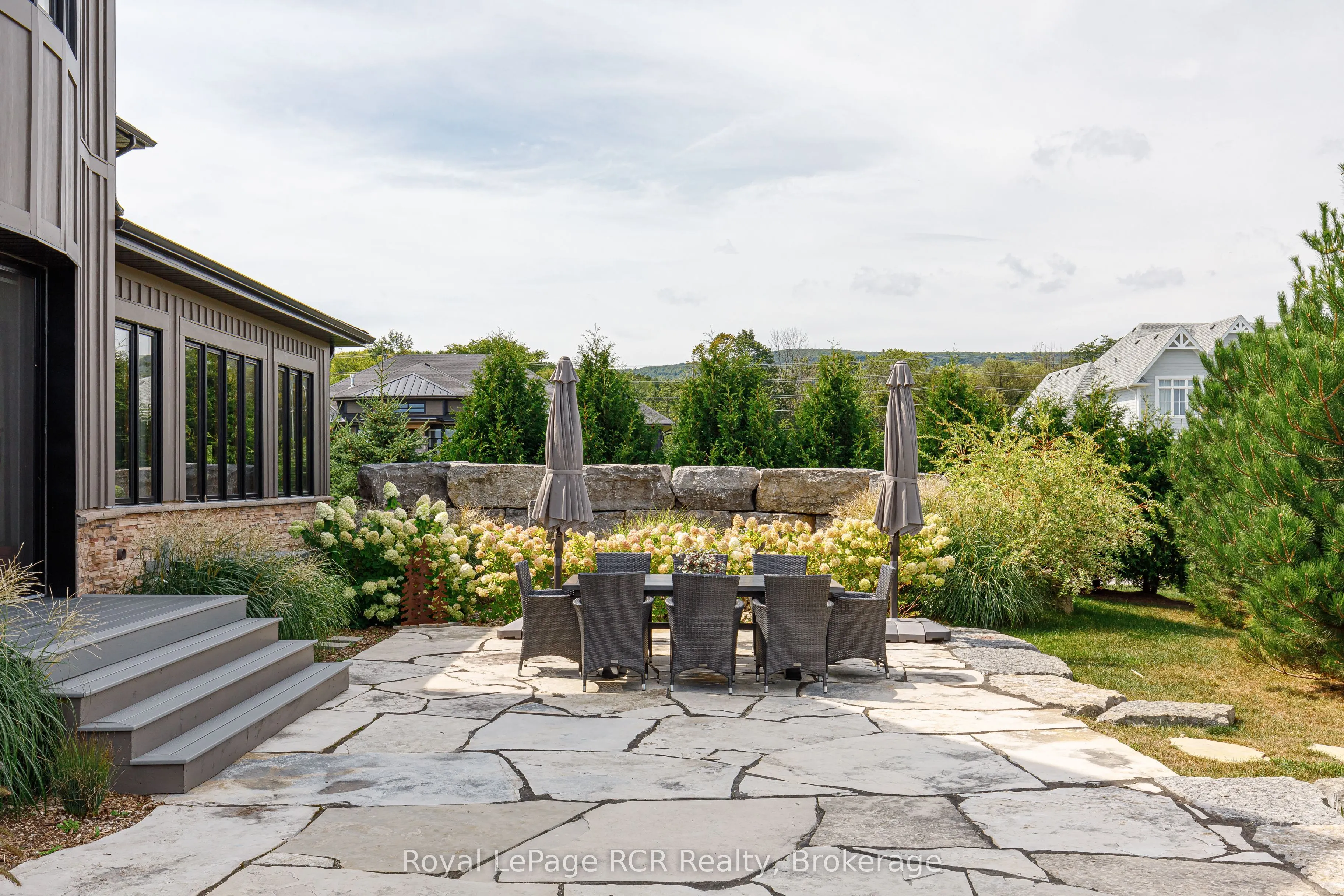 4 Meadowlark Way