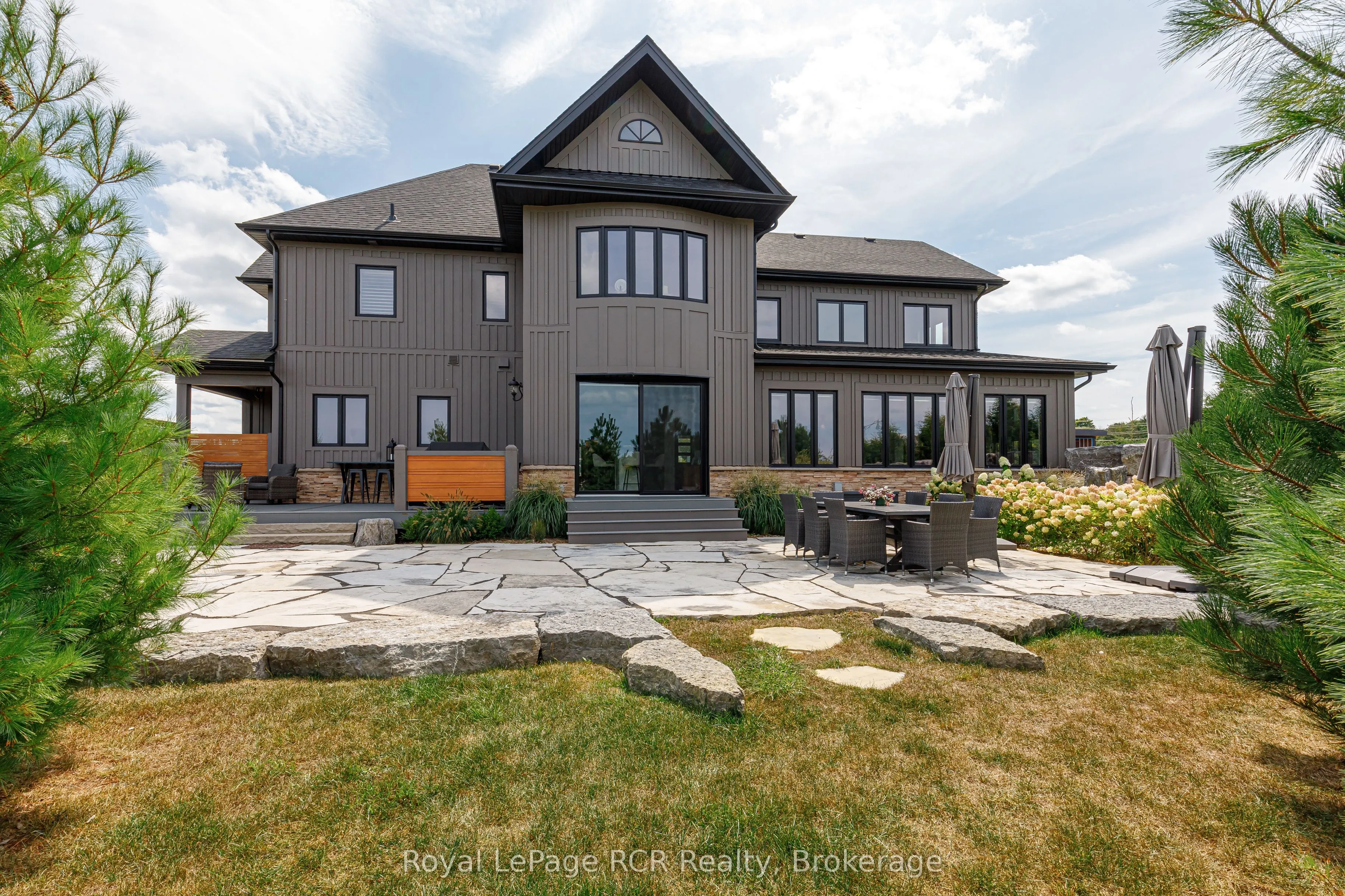 4 Meadowlark Way