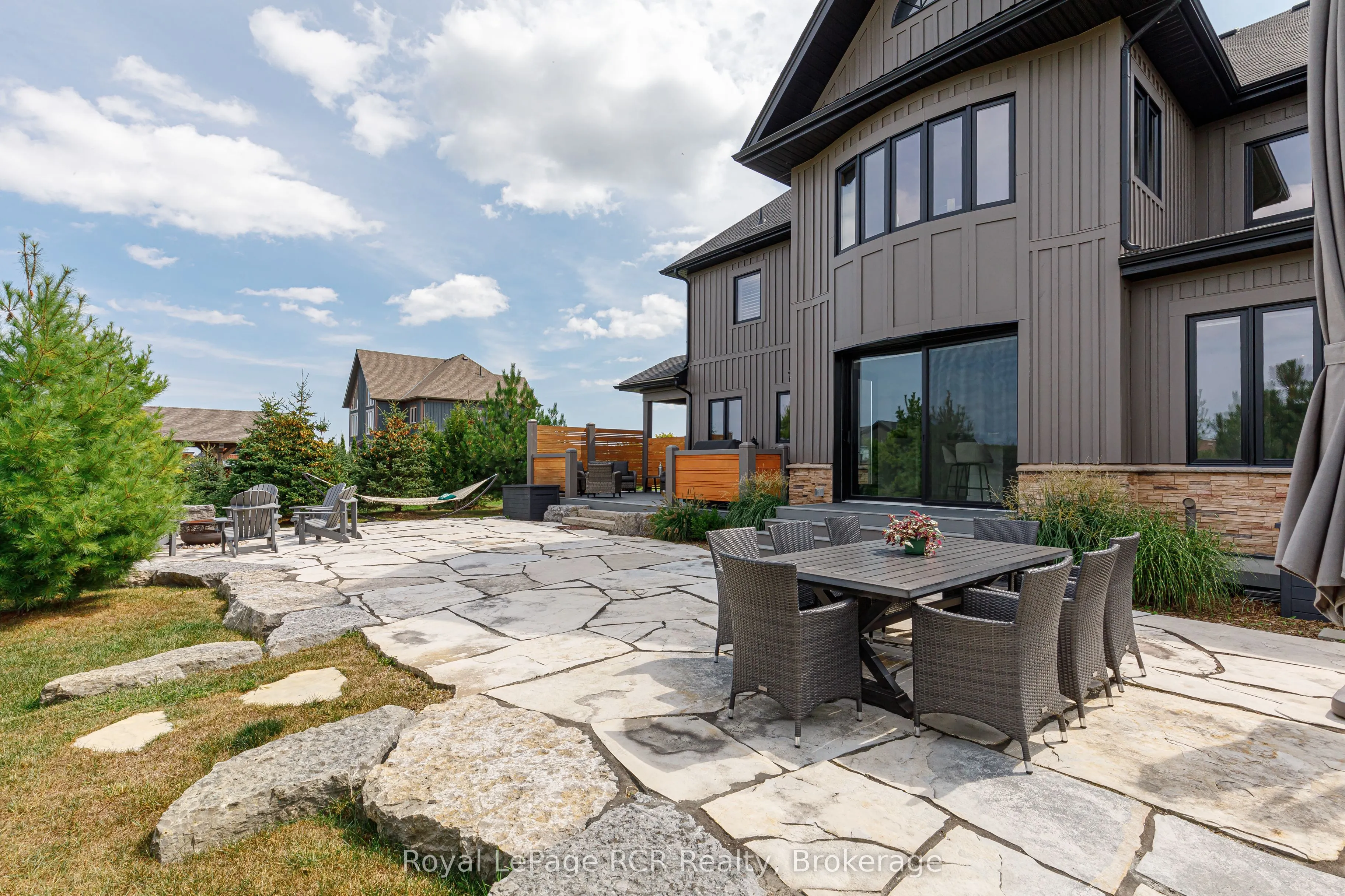 4 Meadowlark Way