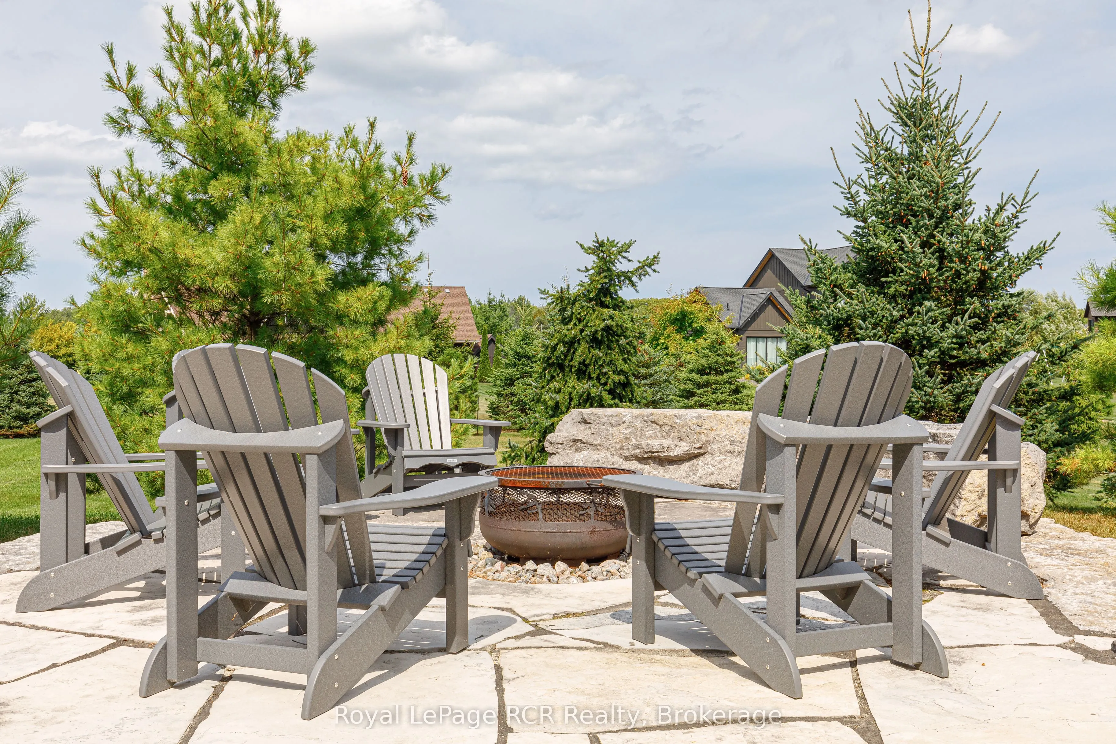 4 Meadowlark Way