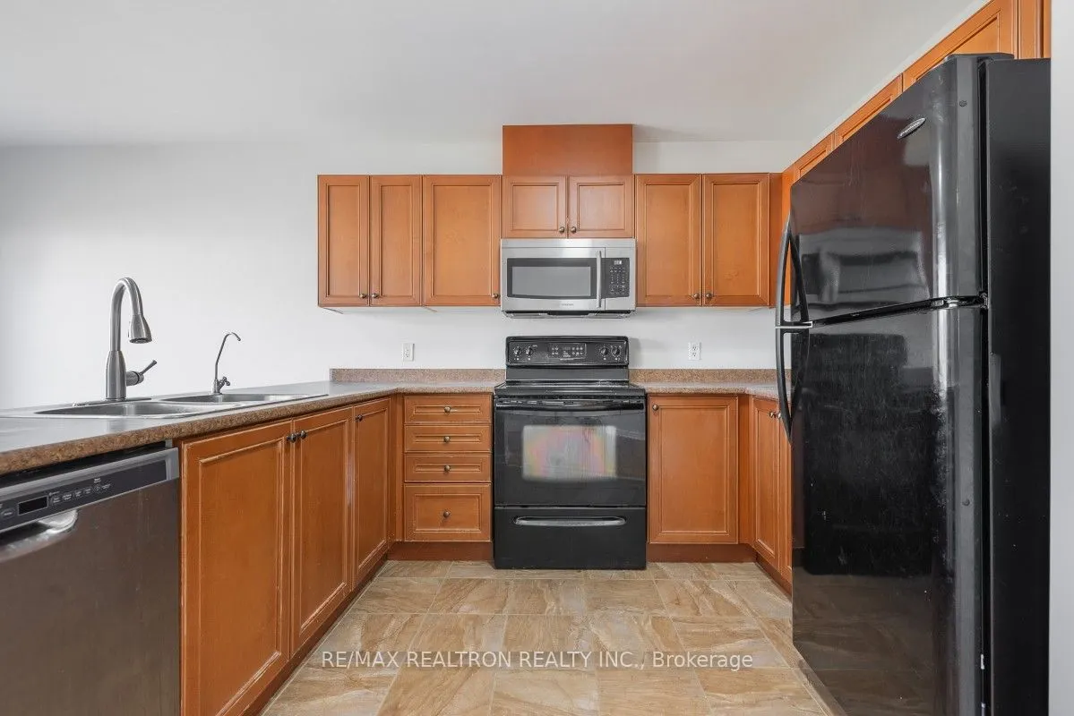 800 Westridge Boulevard, #10