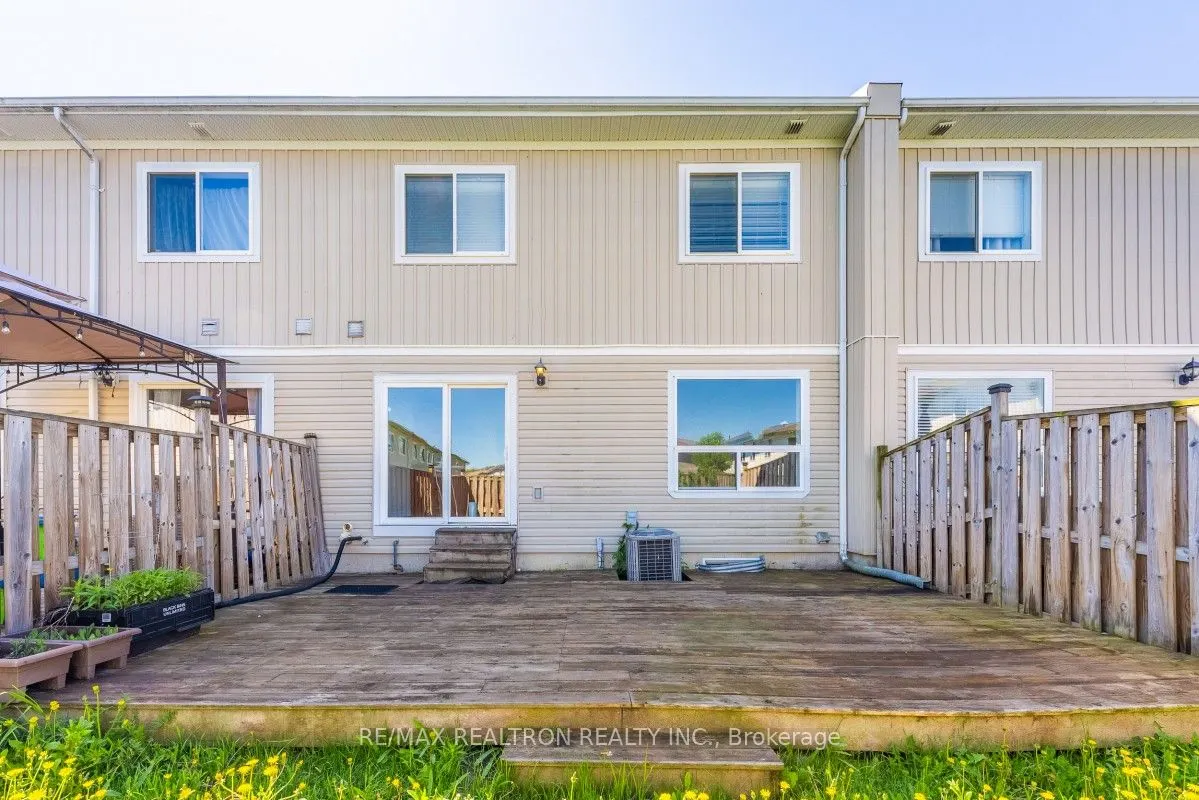 800 Westridge Boulevard, #10
