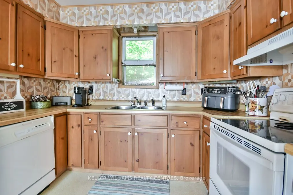 379 Champlain Road