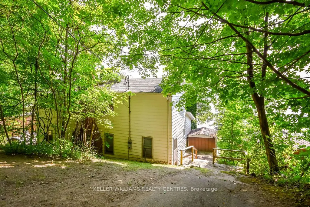 379 Champlain Road