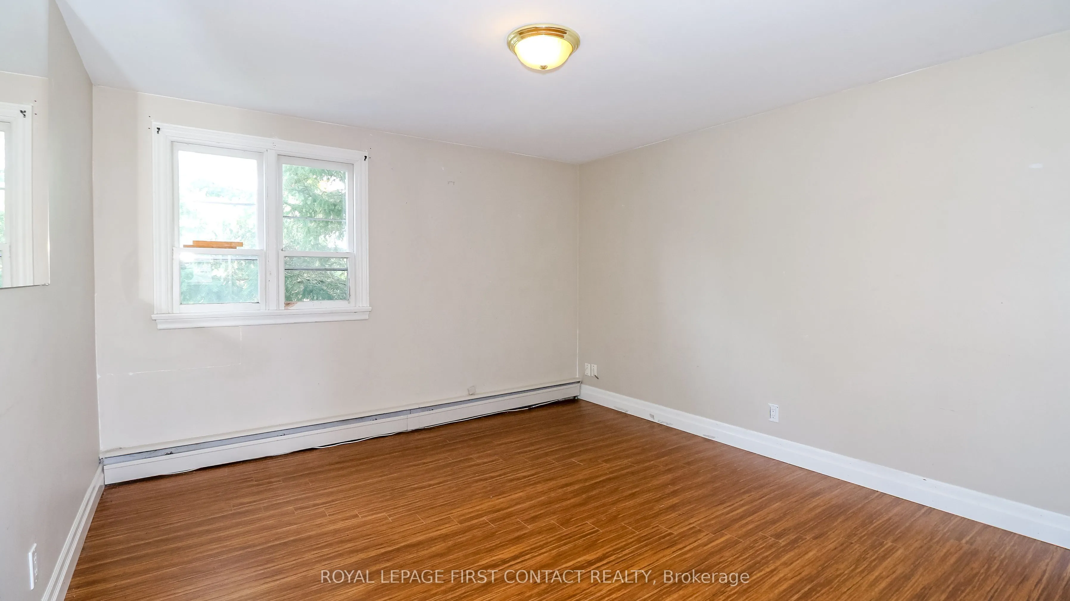 953 Ridge Road W