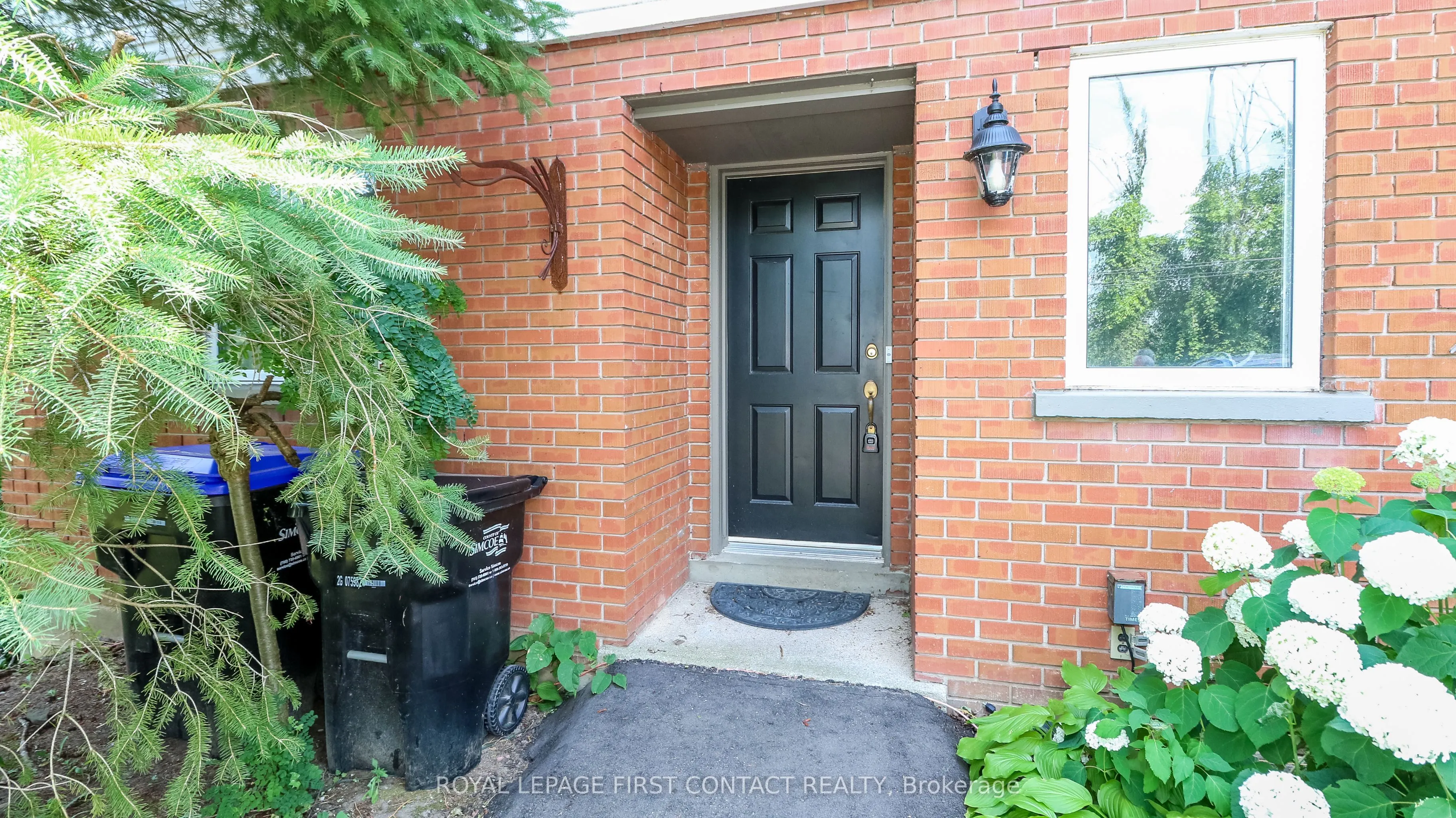 953 Ridge Road W