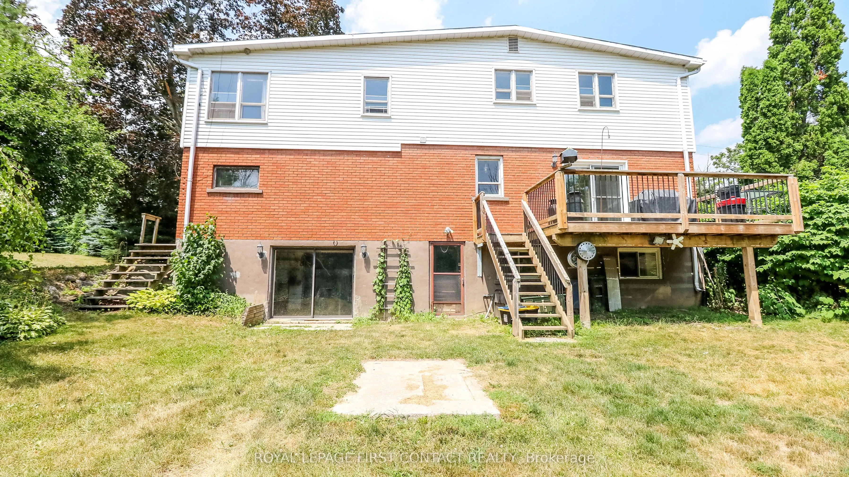 953 Ridge Road W