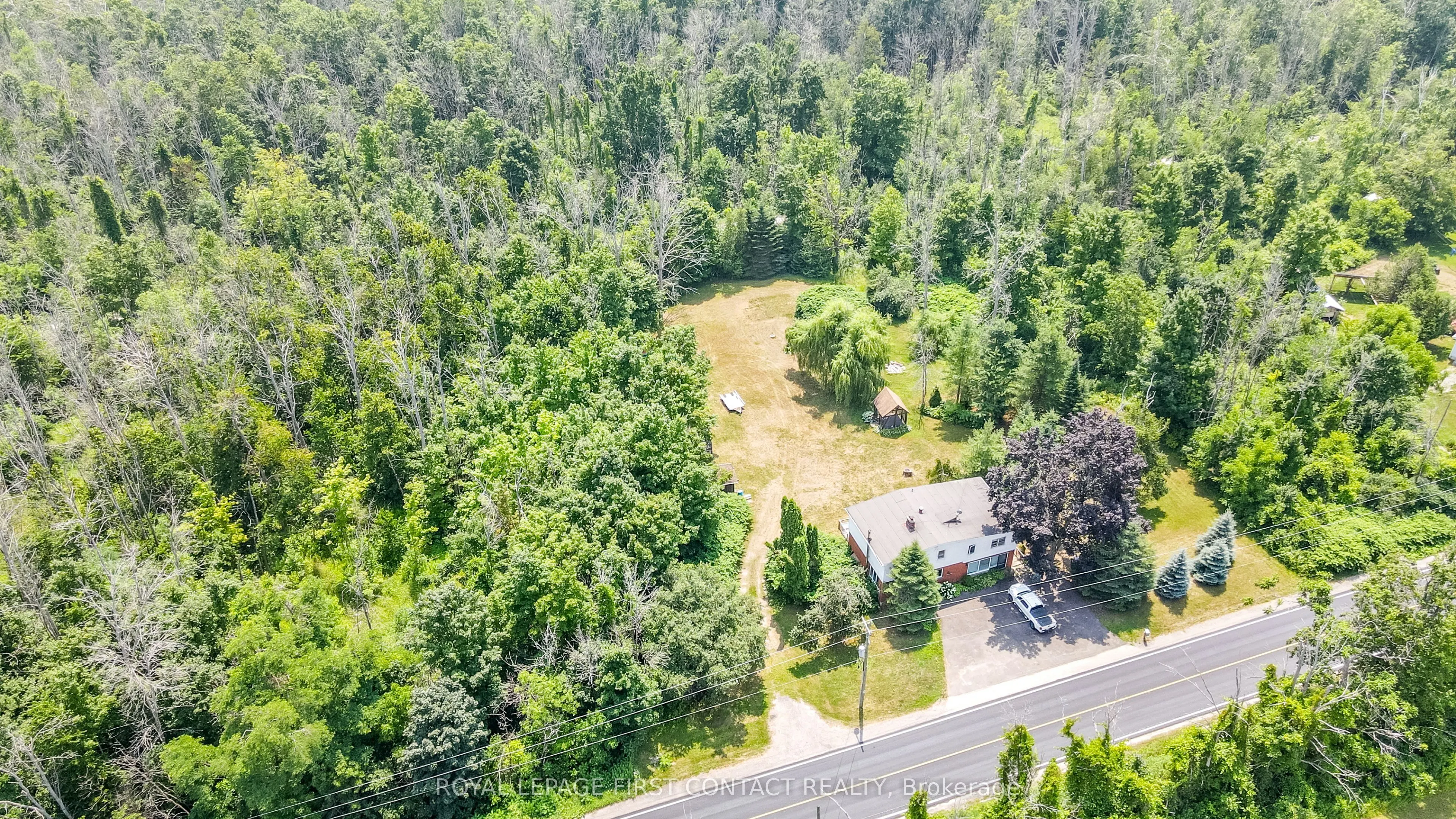 953 Ridge Road W