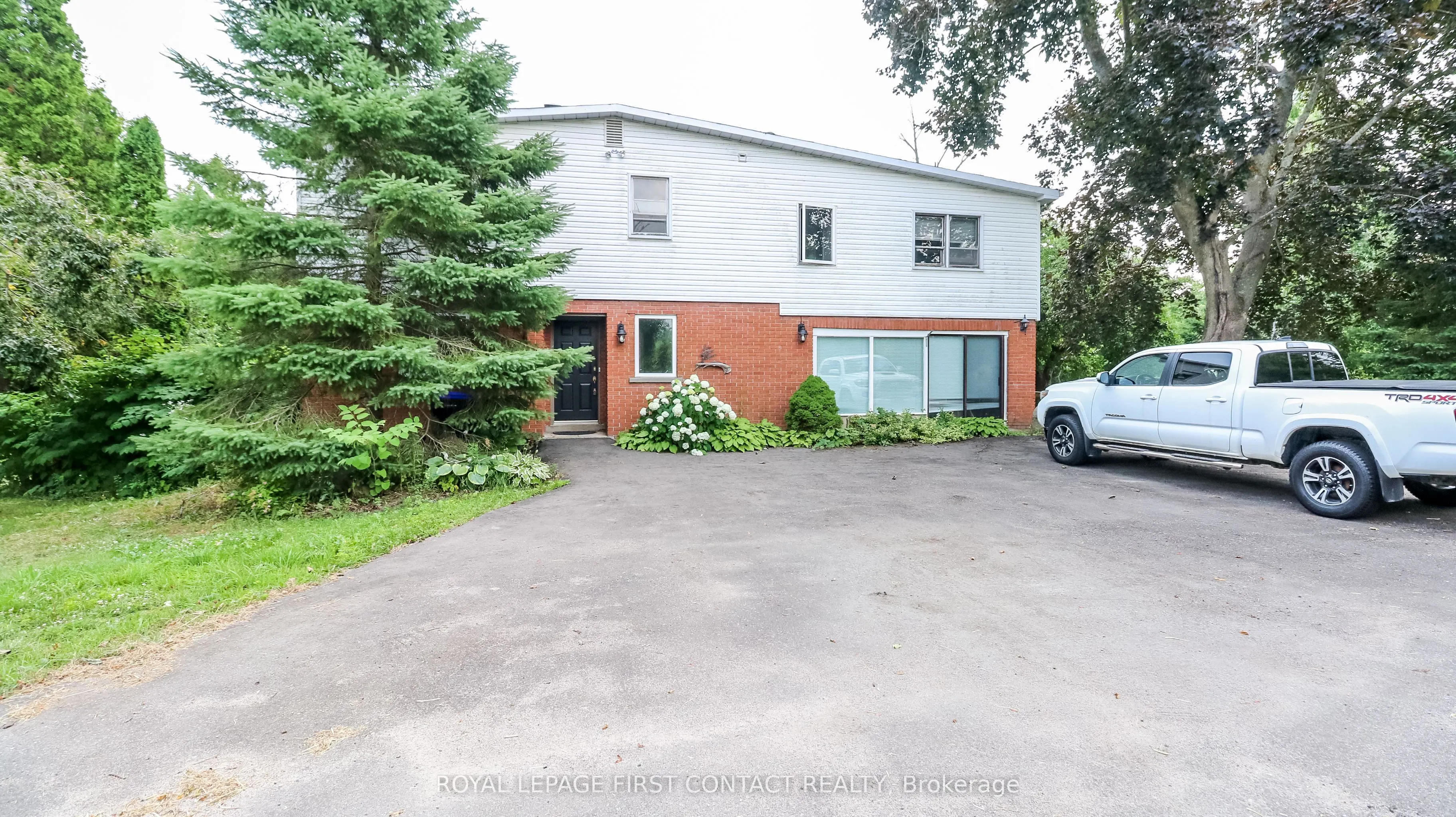 953 Ridge Road W