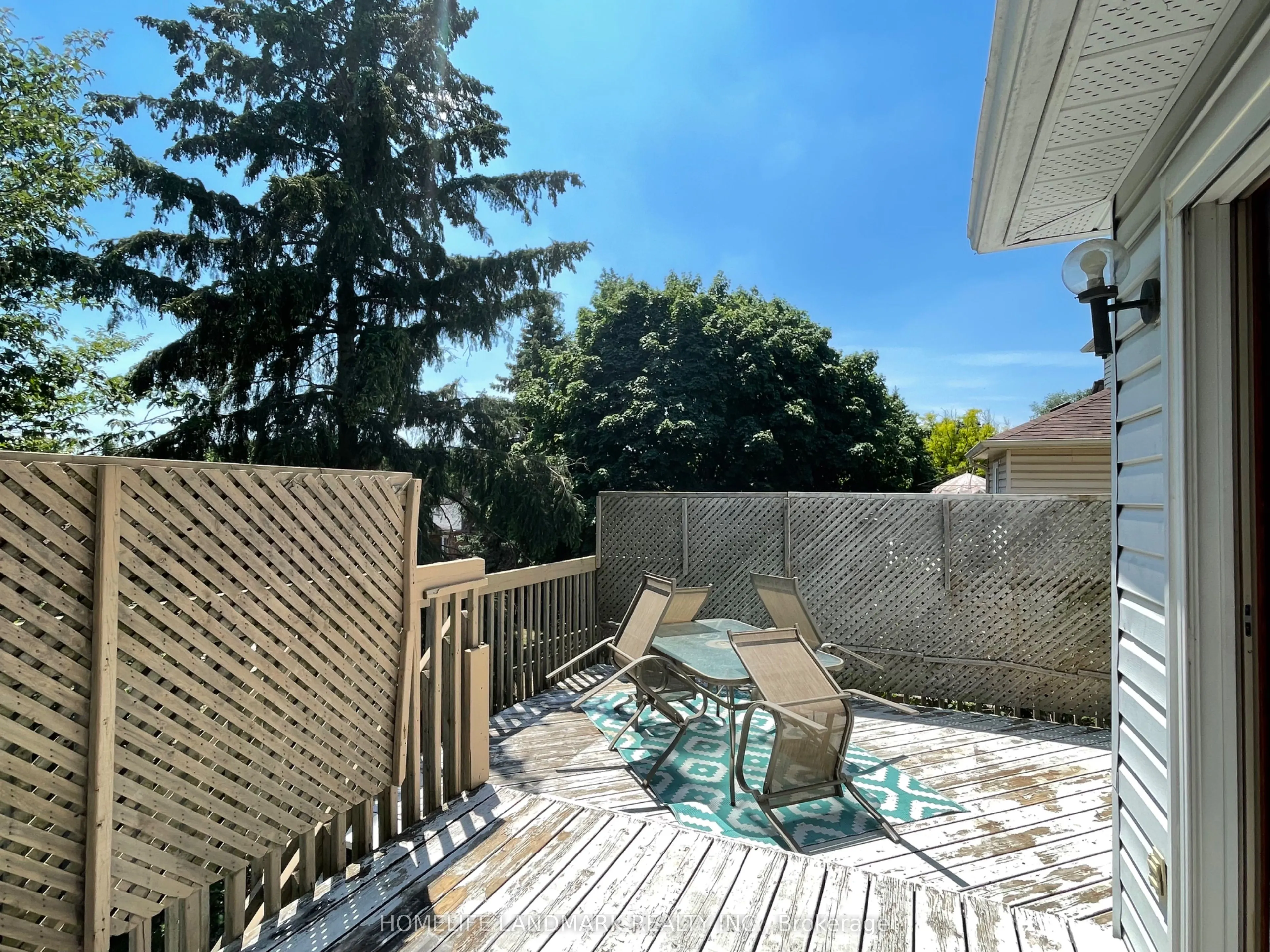 11 Orwell Crescent, #Main