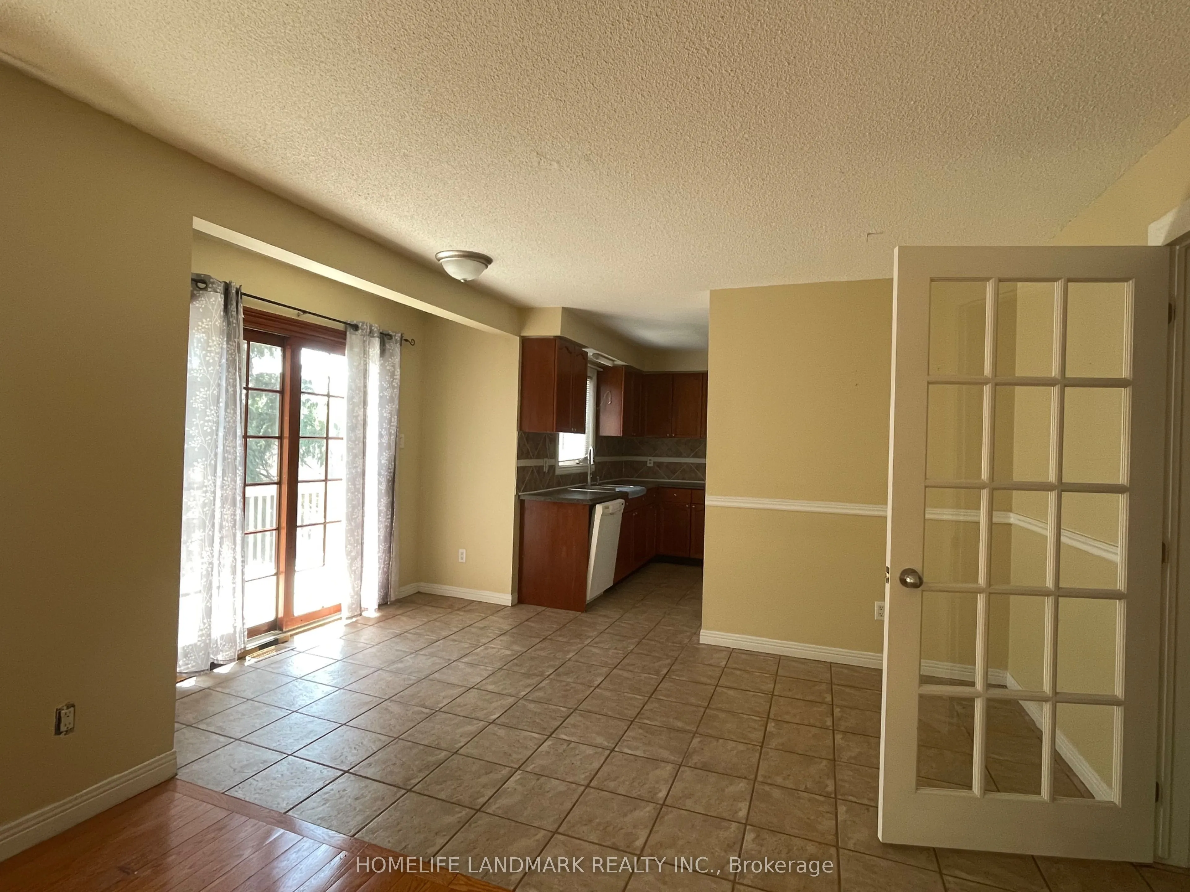11 Orwell Crescent, #Main
