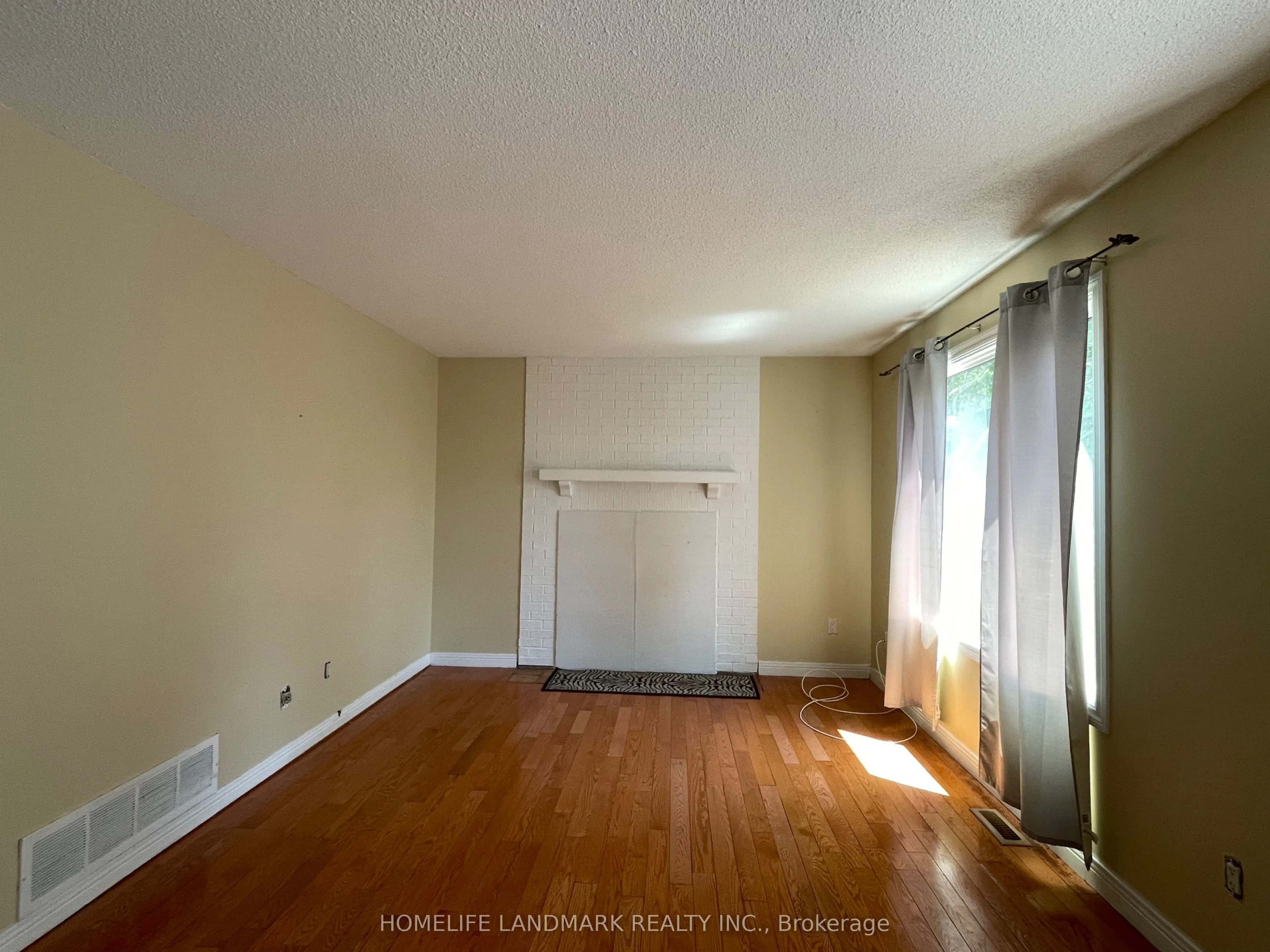 11 Orwell Crescent, #Main