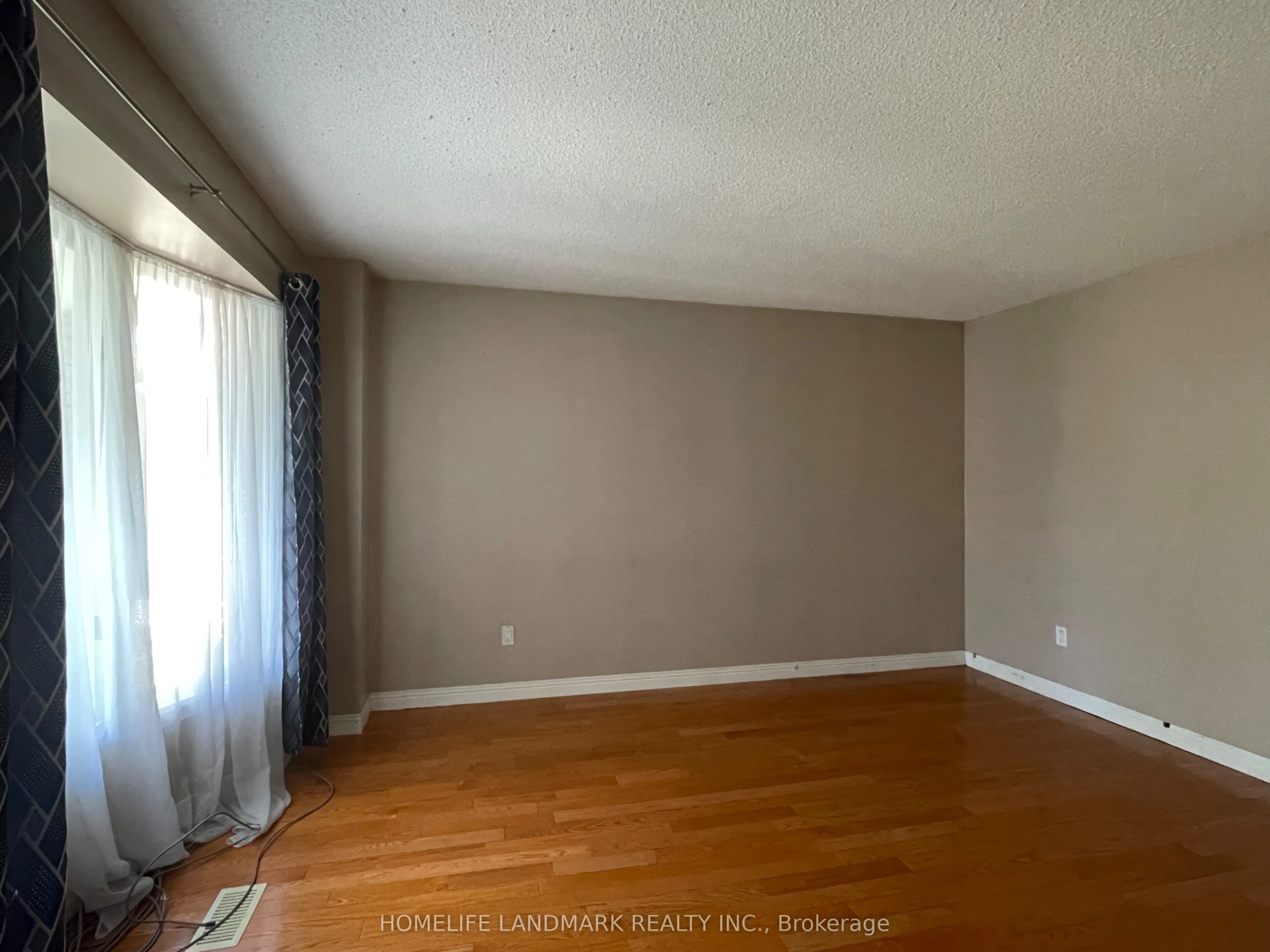 11 Orwell Crescent, #Main