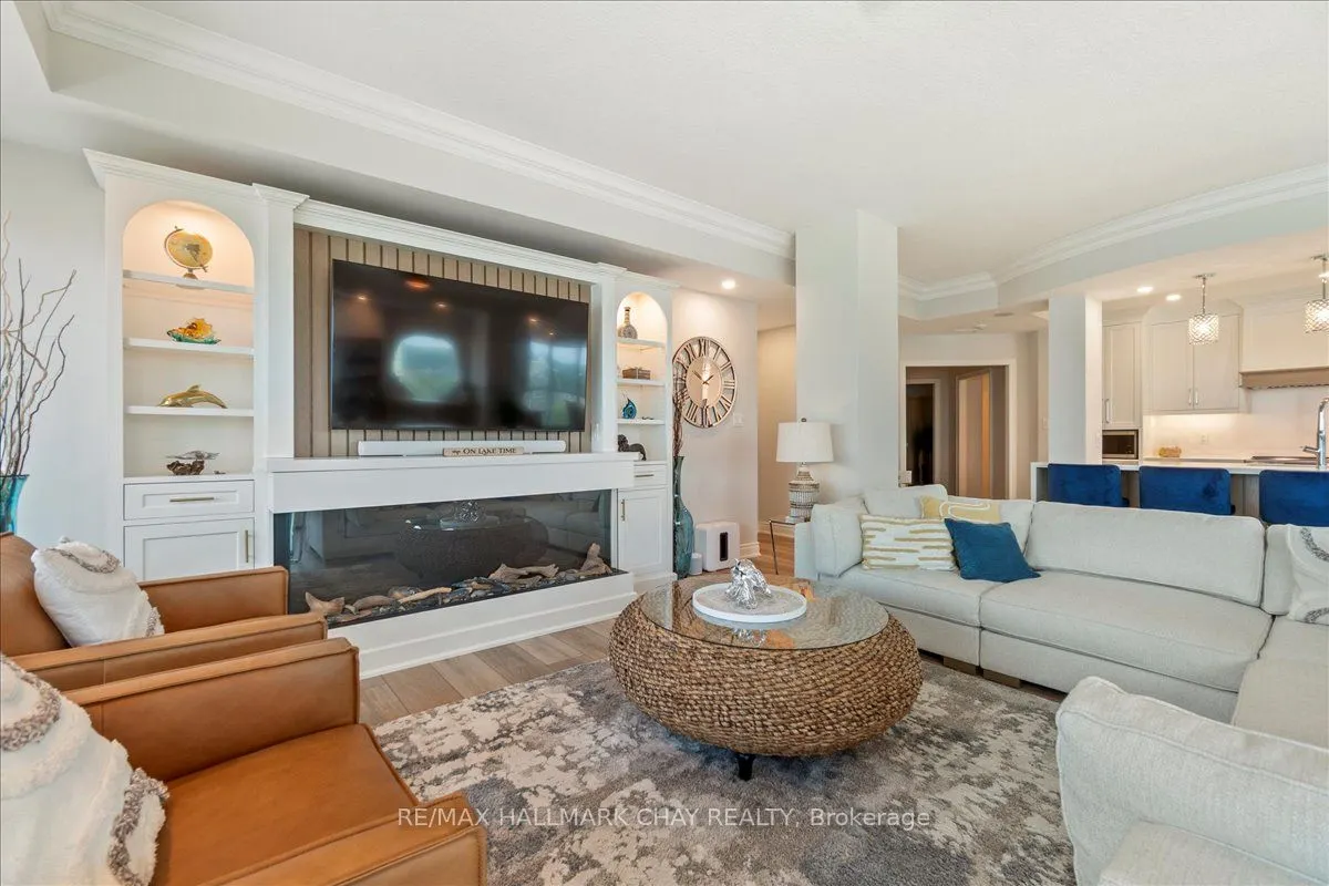 33 Ellen Street, #1104