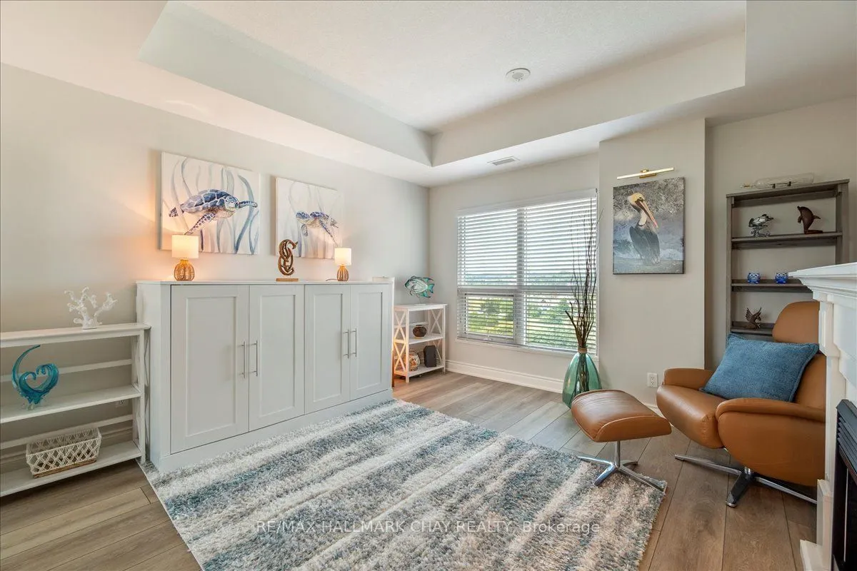 33 Ellen Street, #1104