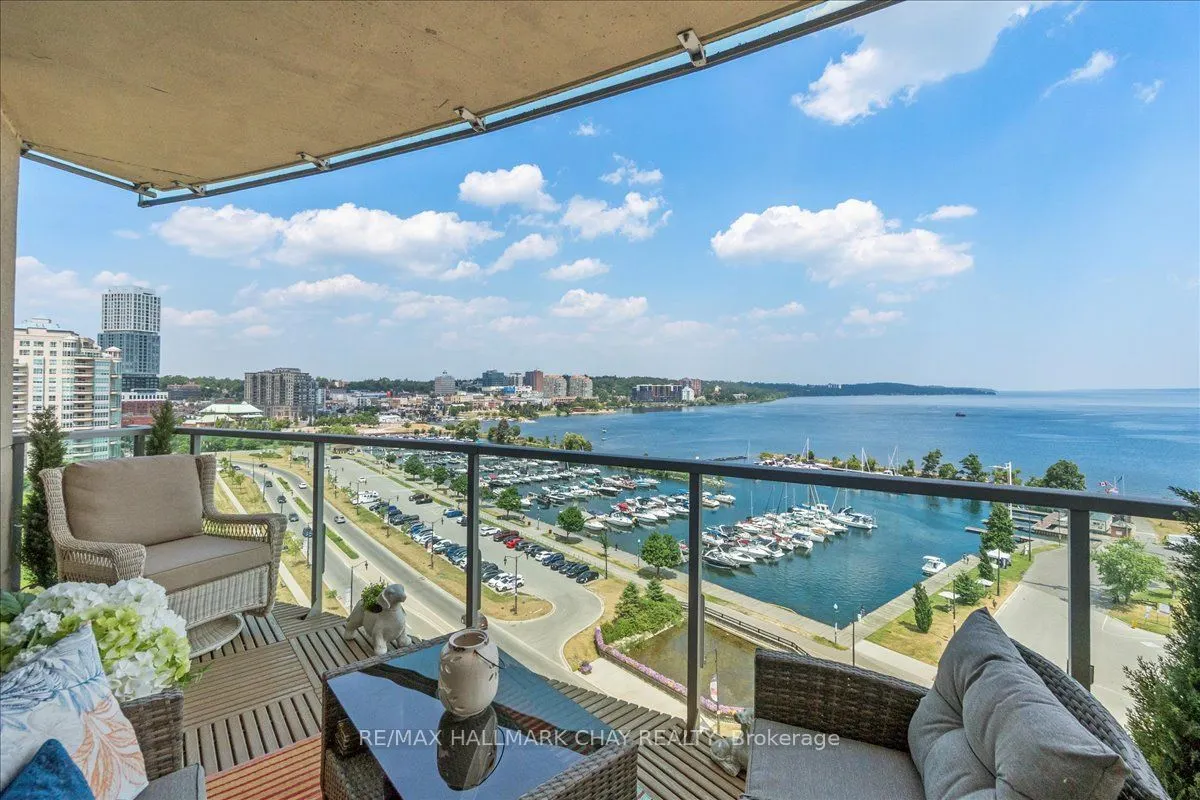 33 Ellen Street, #1104