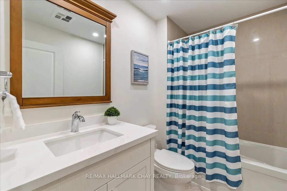 33 Ellen Street, #1104
