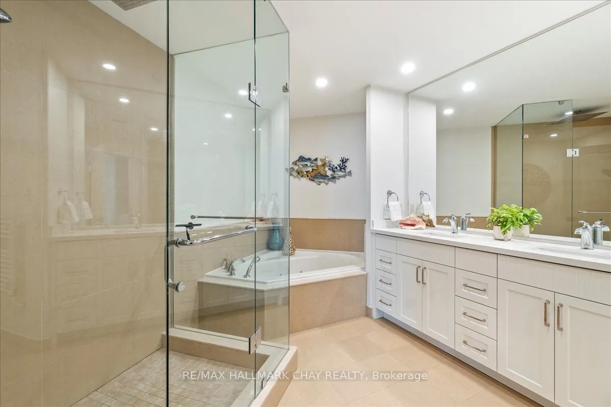 33 Ellen Street, #1104