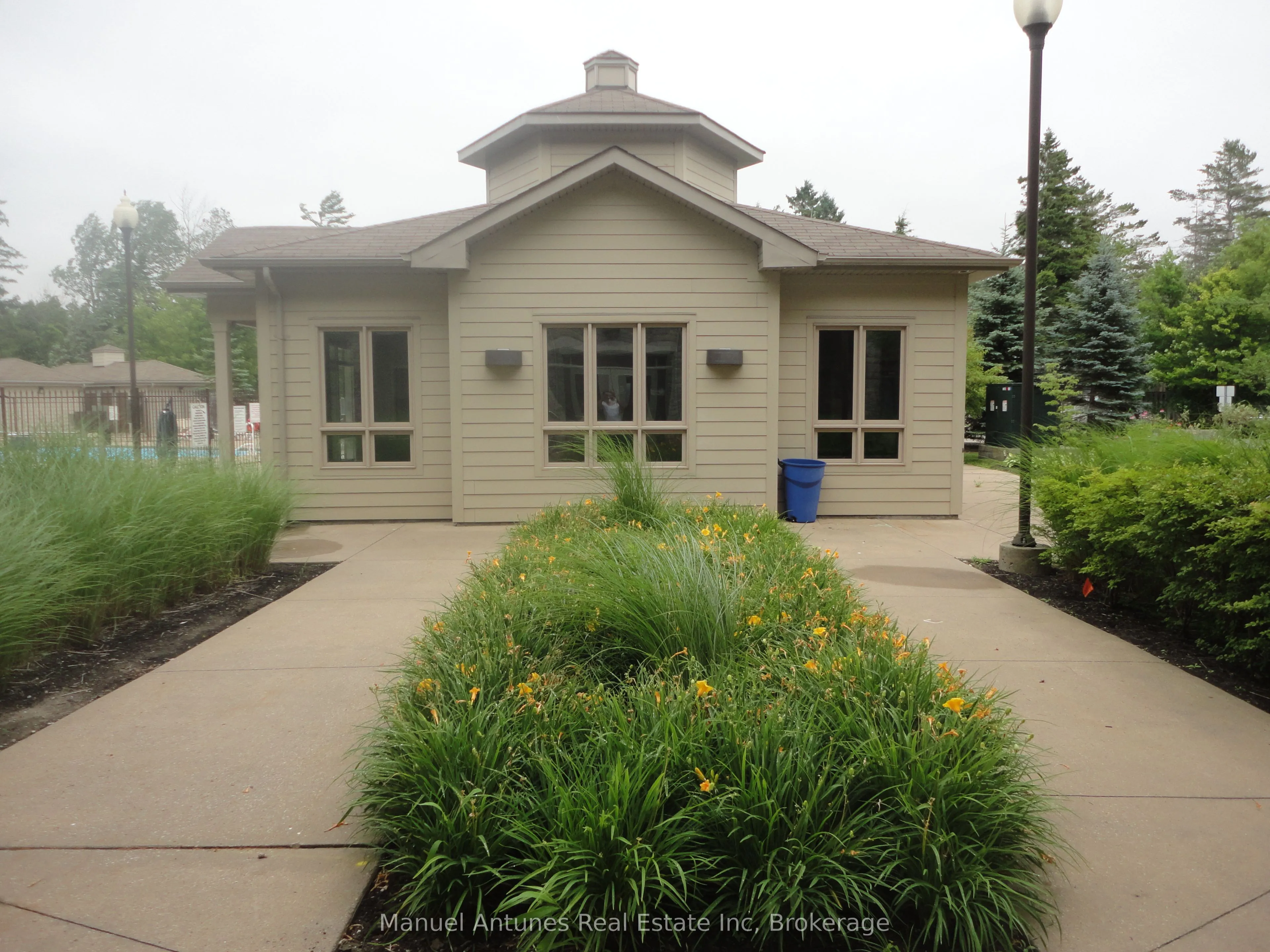 764 River Road E, #101